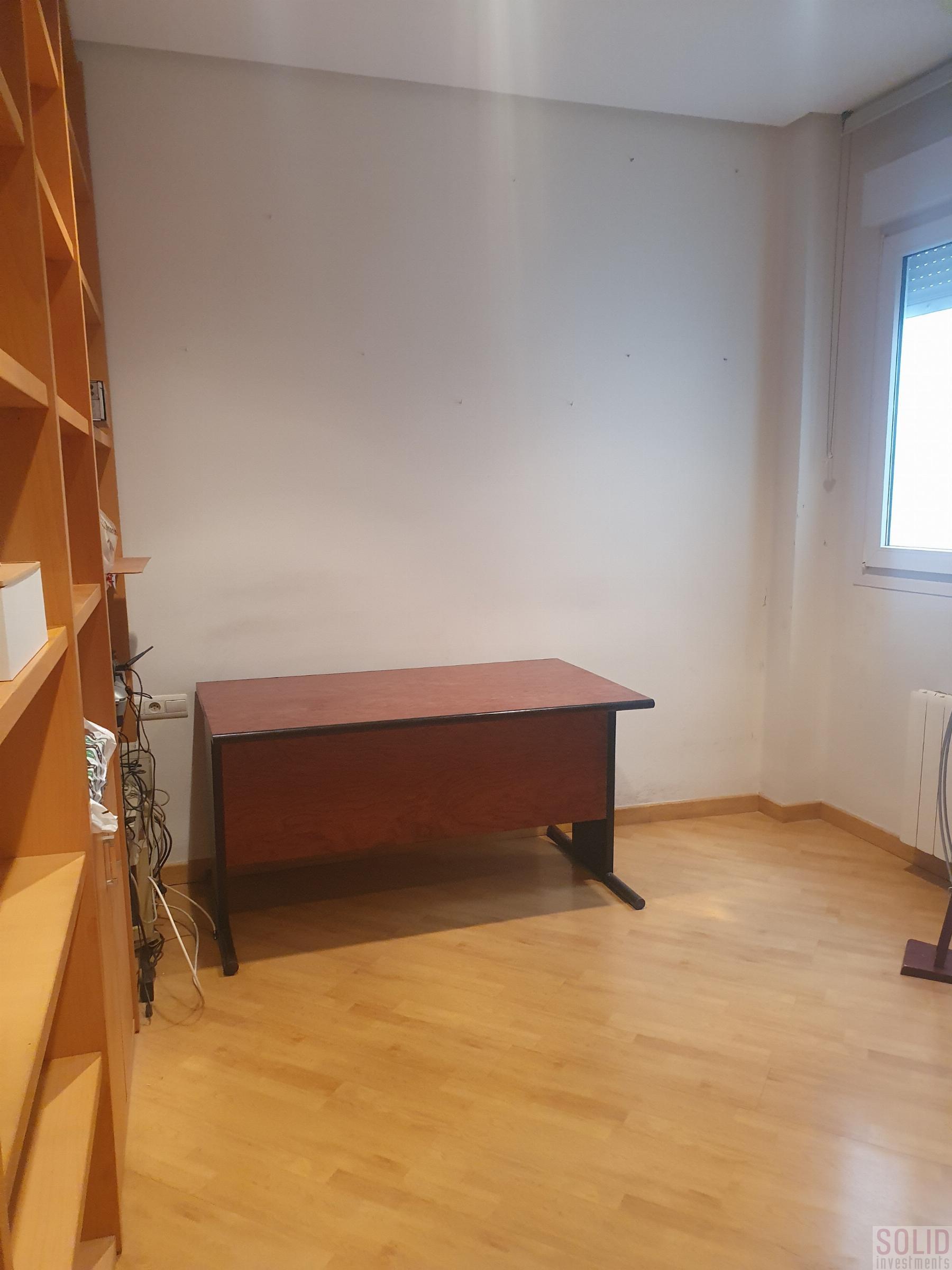 For sale of flat in Valencia