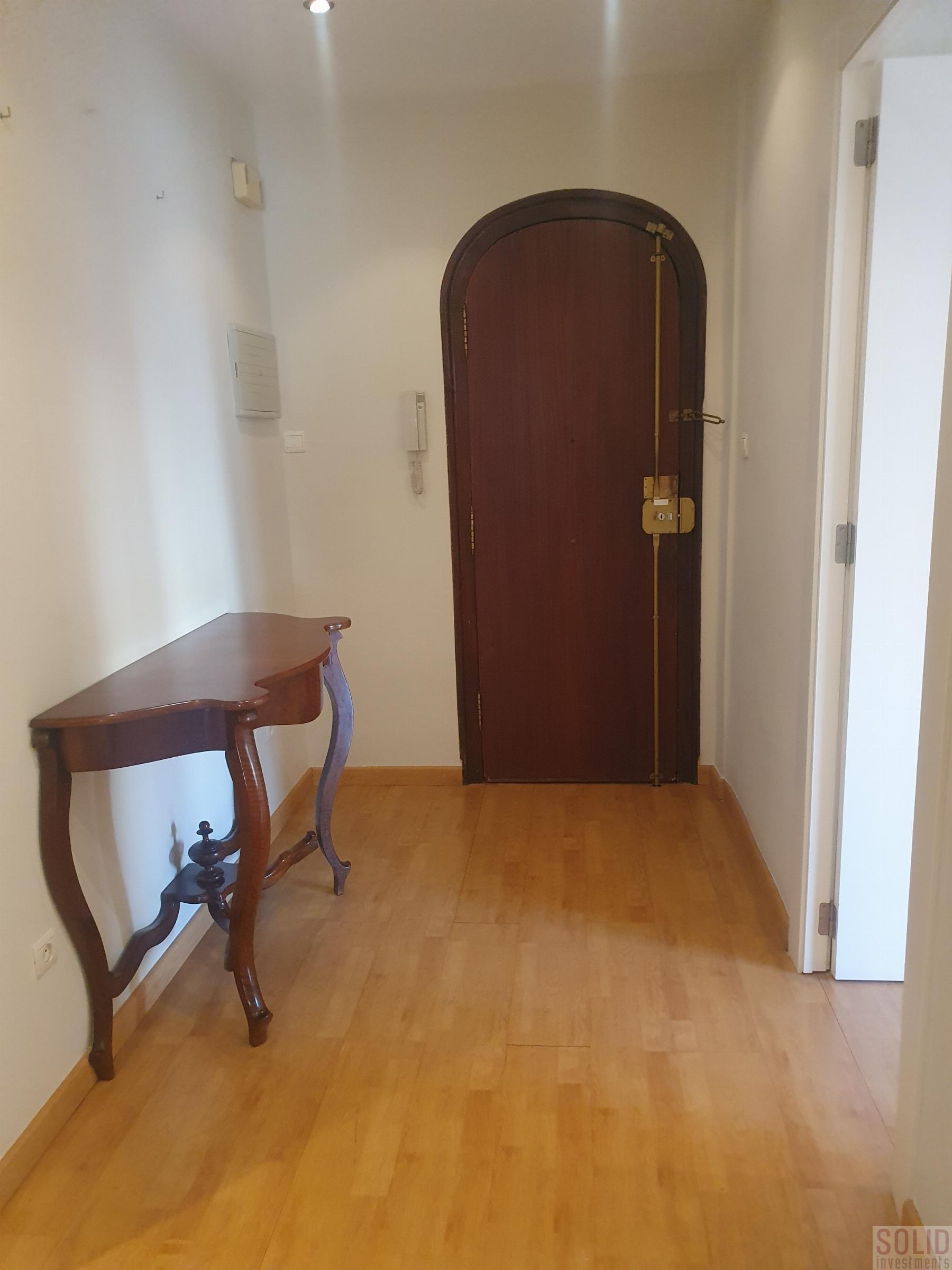 For sale of flat in Valencia