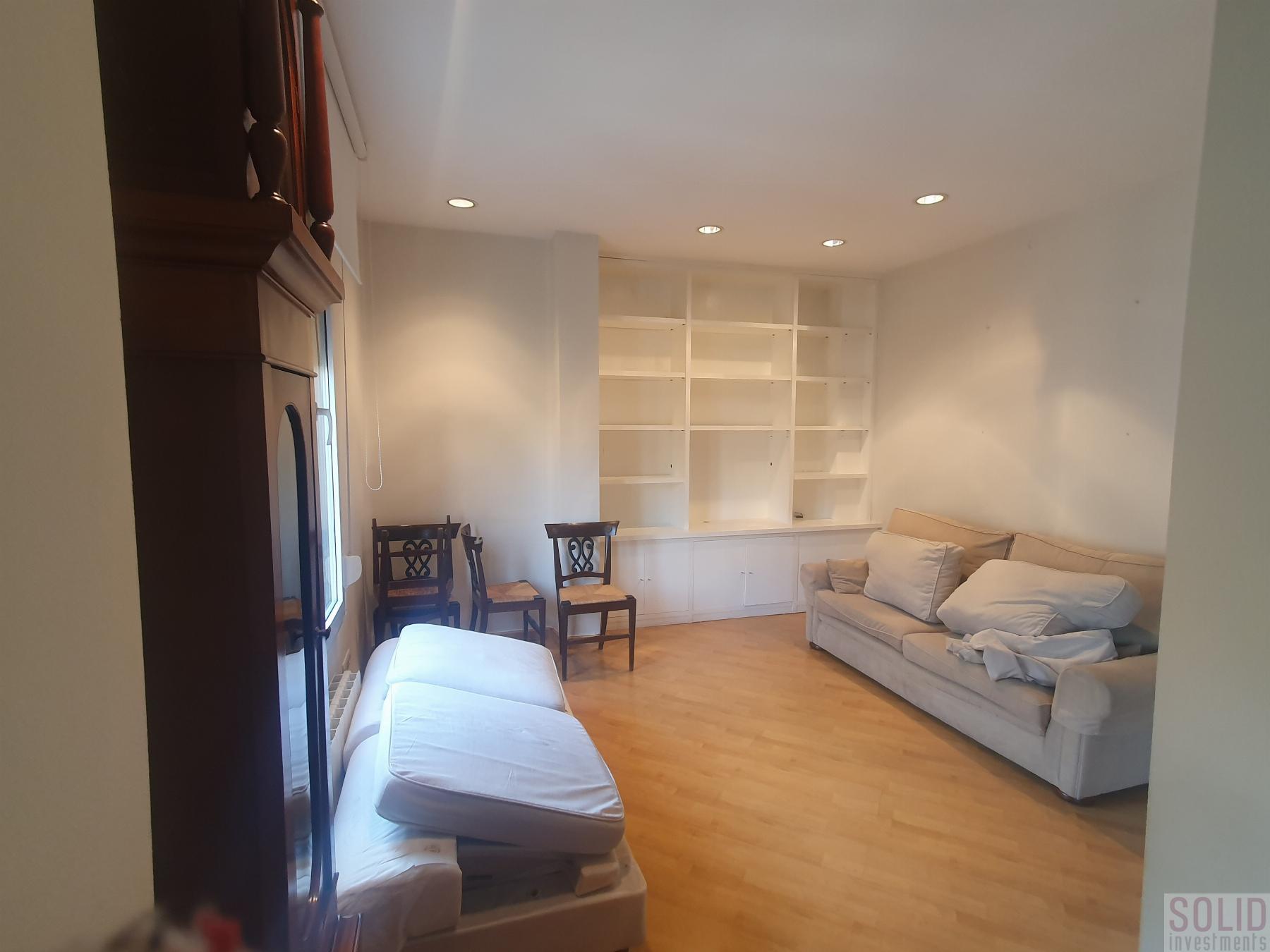 For sale of flat in Valencia