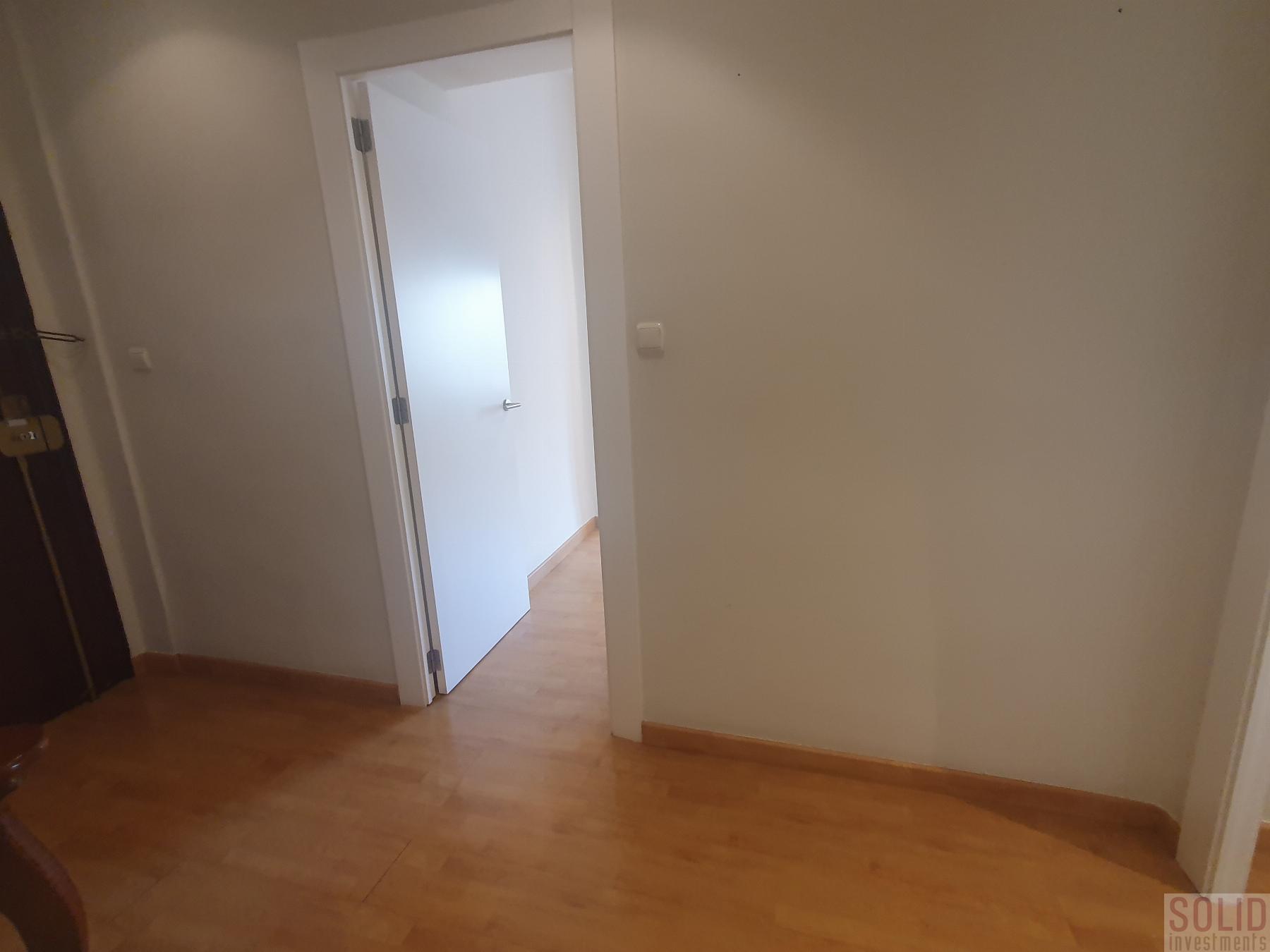 For sale of flat in Valencia
