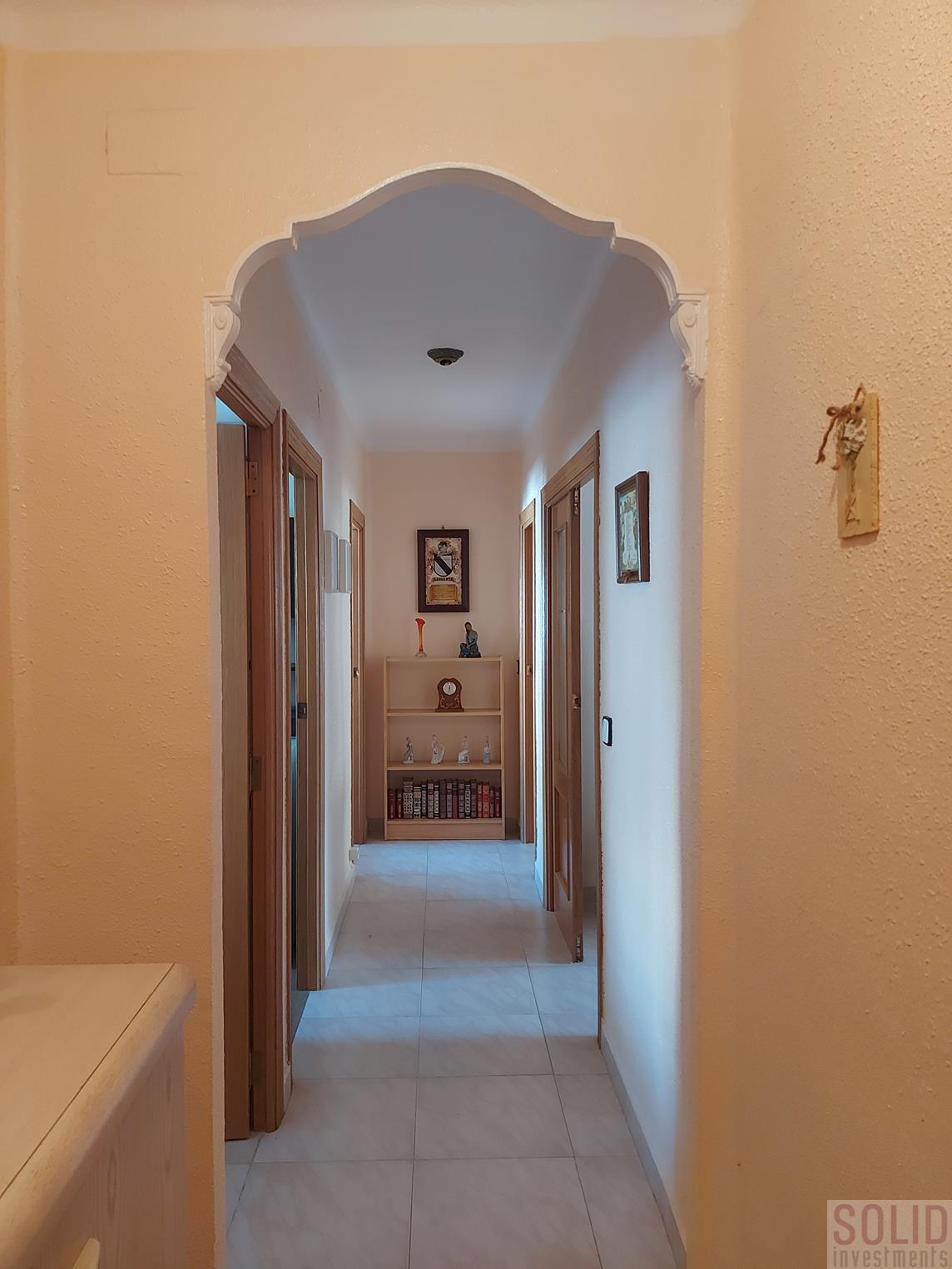 For sale of flat in Valencia