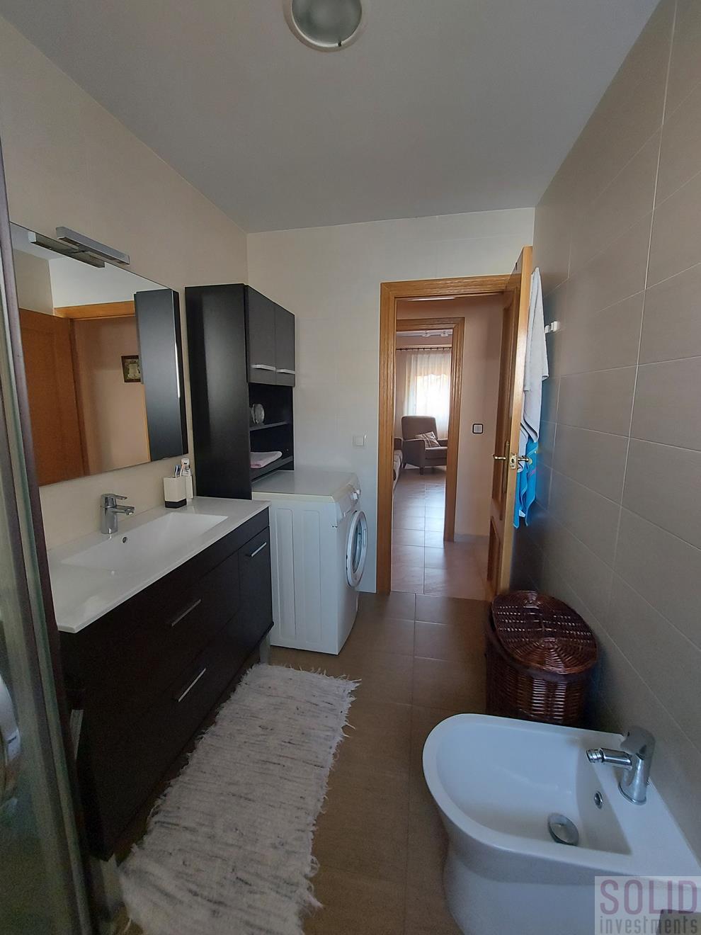 For sale of flat in Valencia