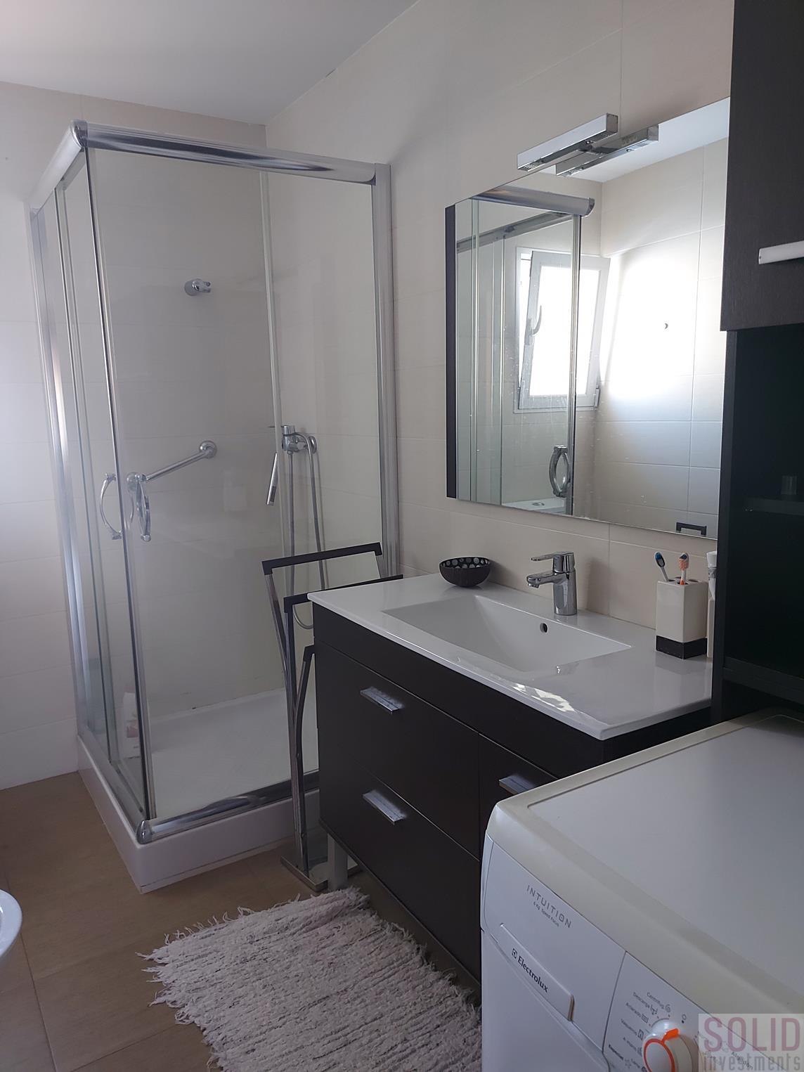 For sale of flat in Valencia