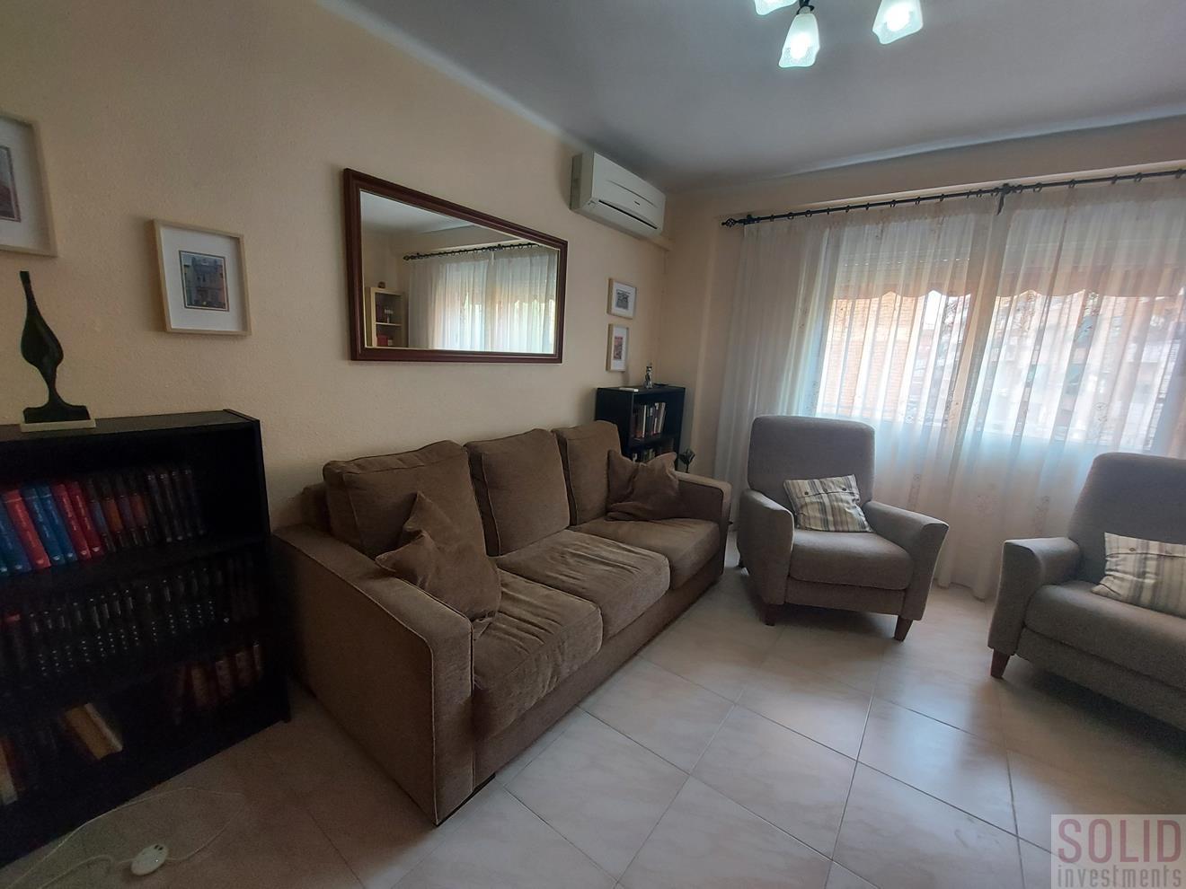 For sale of flat in Valencia