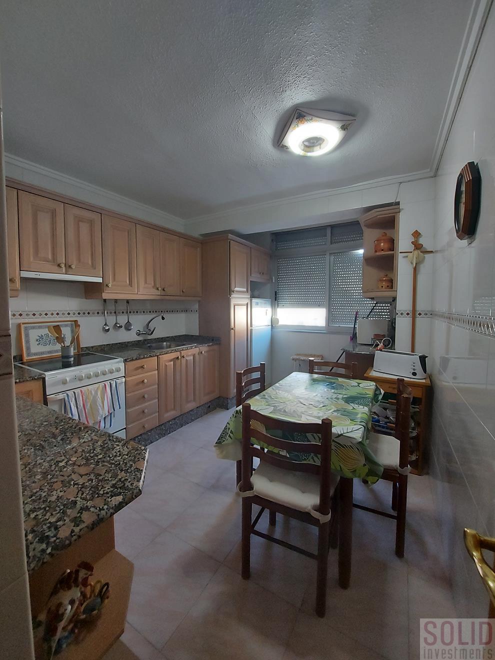 For sale of flat in Valencia