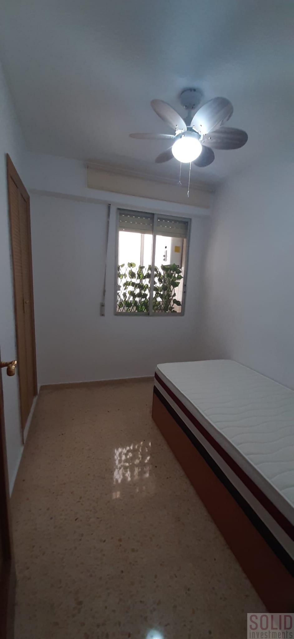 For sale of flat in Valencia