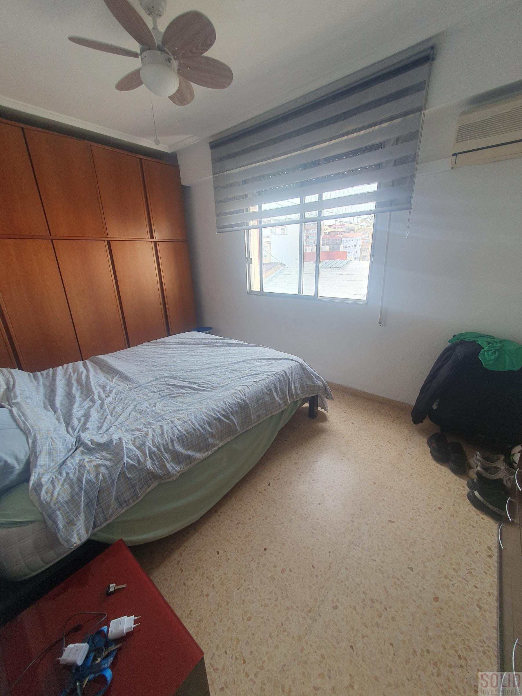 For sale of flat in Valencia