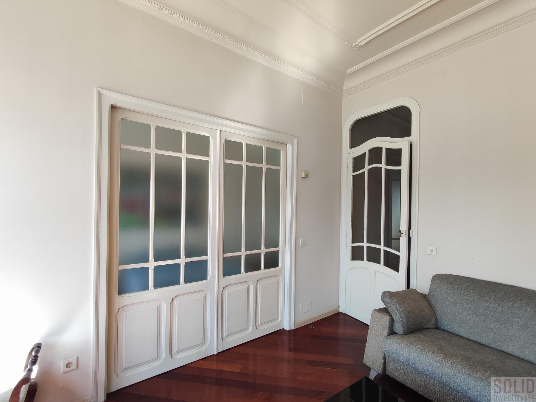 For sale of flat in Valencia