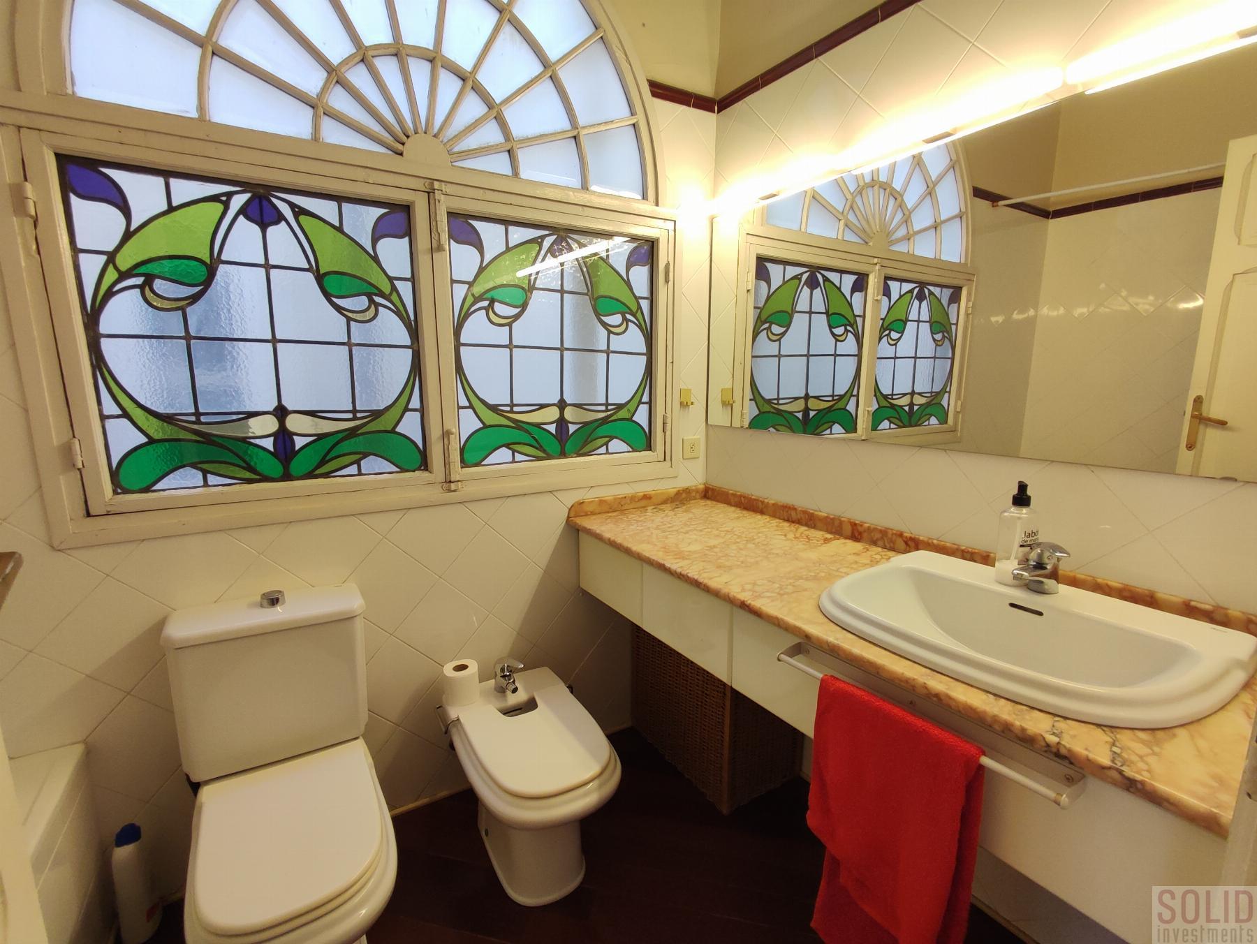 For sale of flat in Valencia