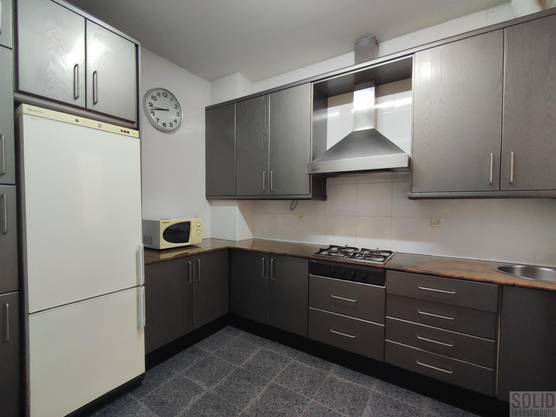 For sale of flat in Valencia