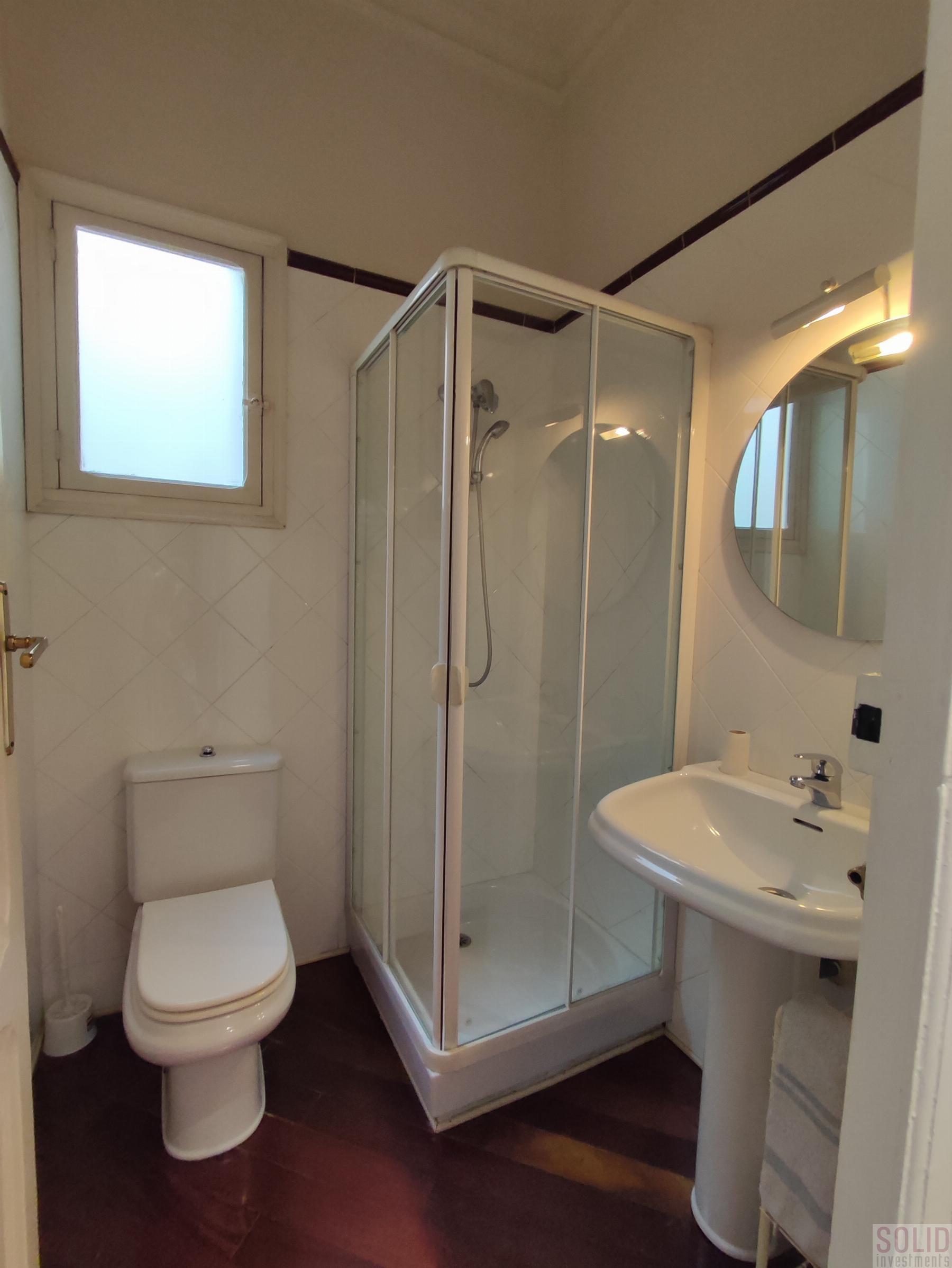 For sale of flat in Valencia