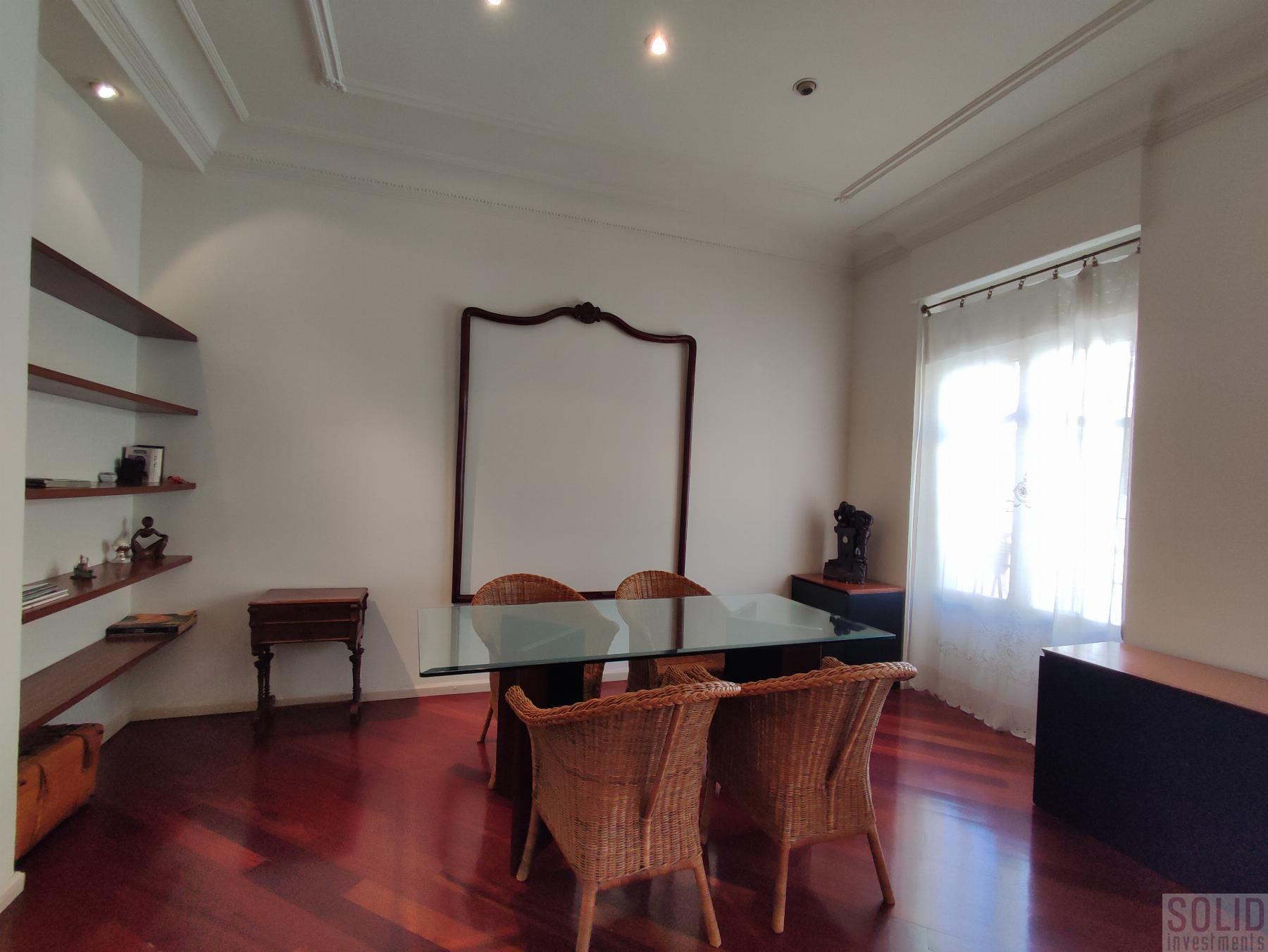 For sale of flat in Valencia