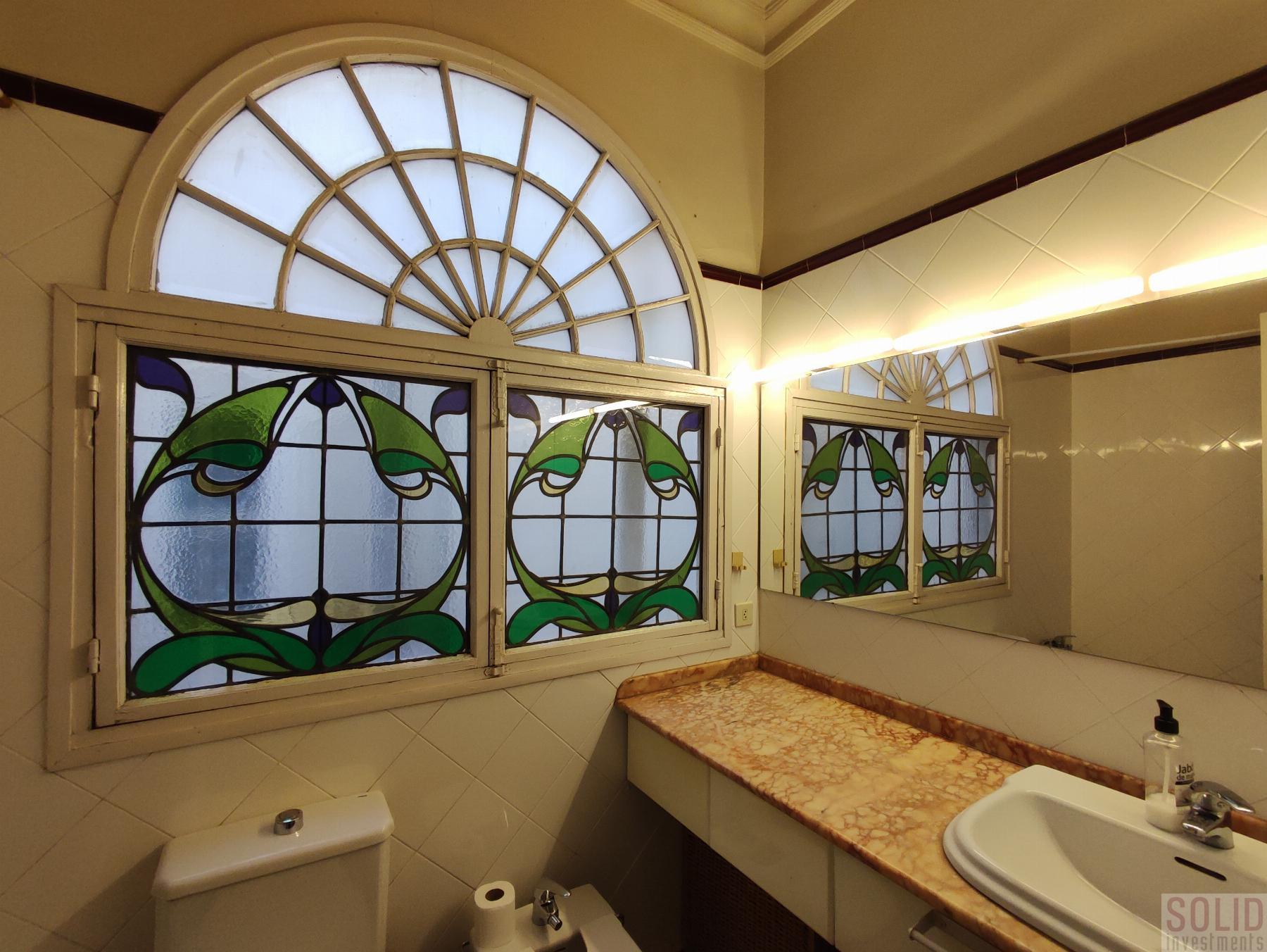 For sale of flat in Valencia