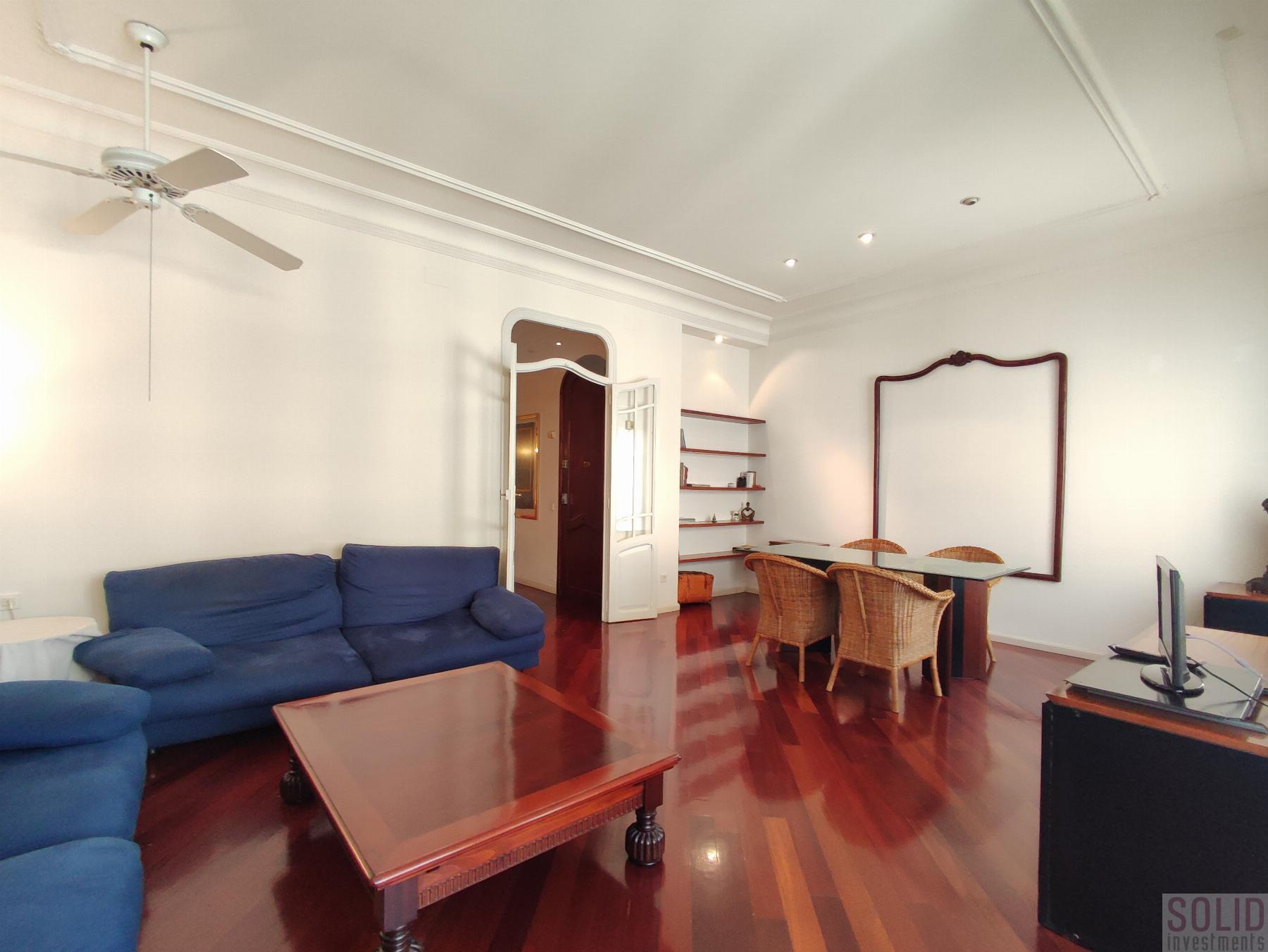 For sale of flat in Valencia