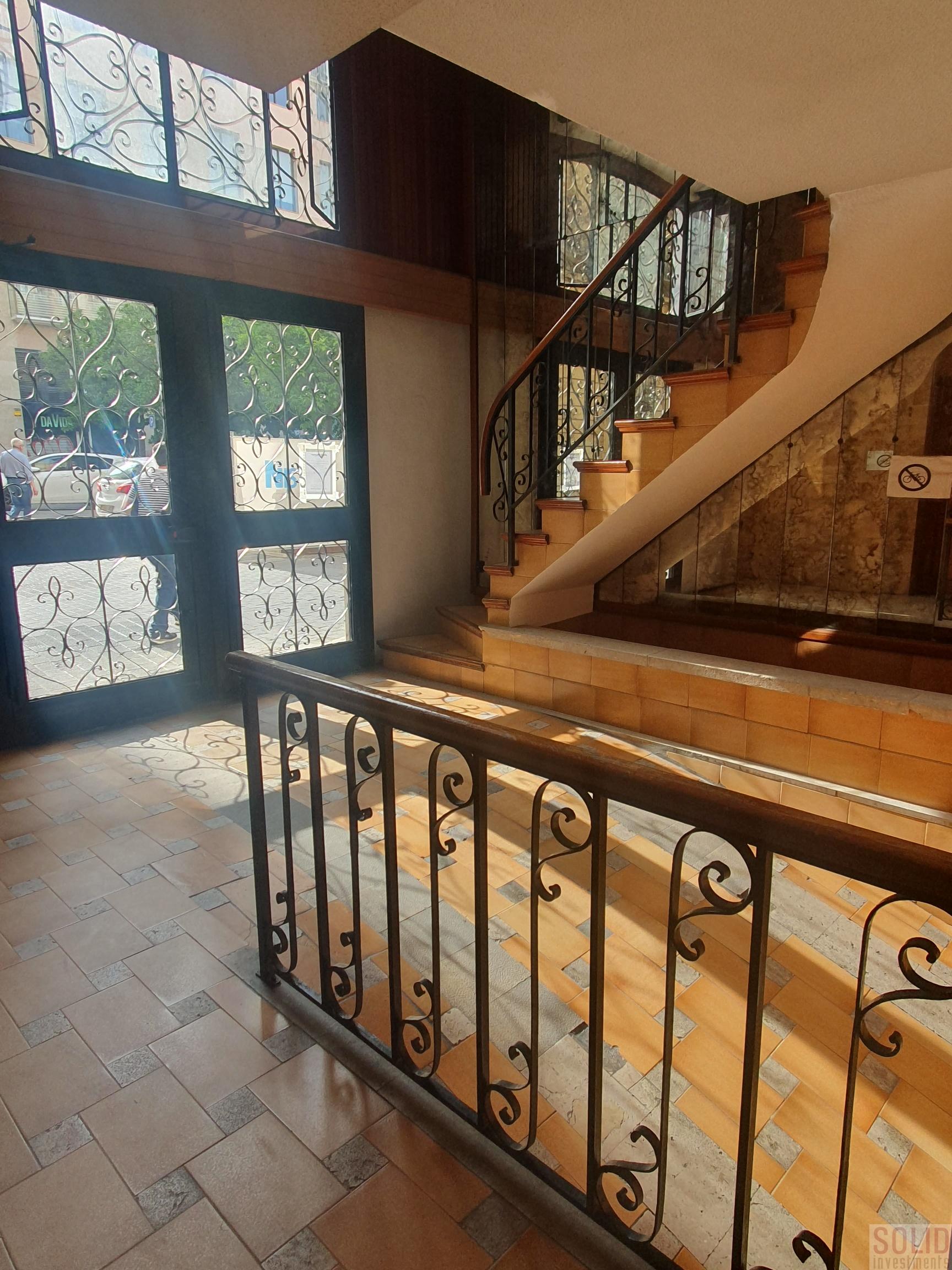 For sale of flat in Valencia