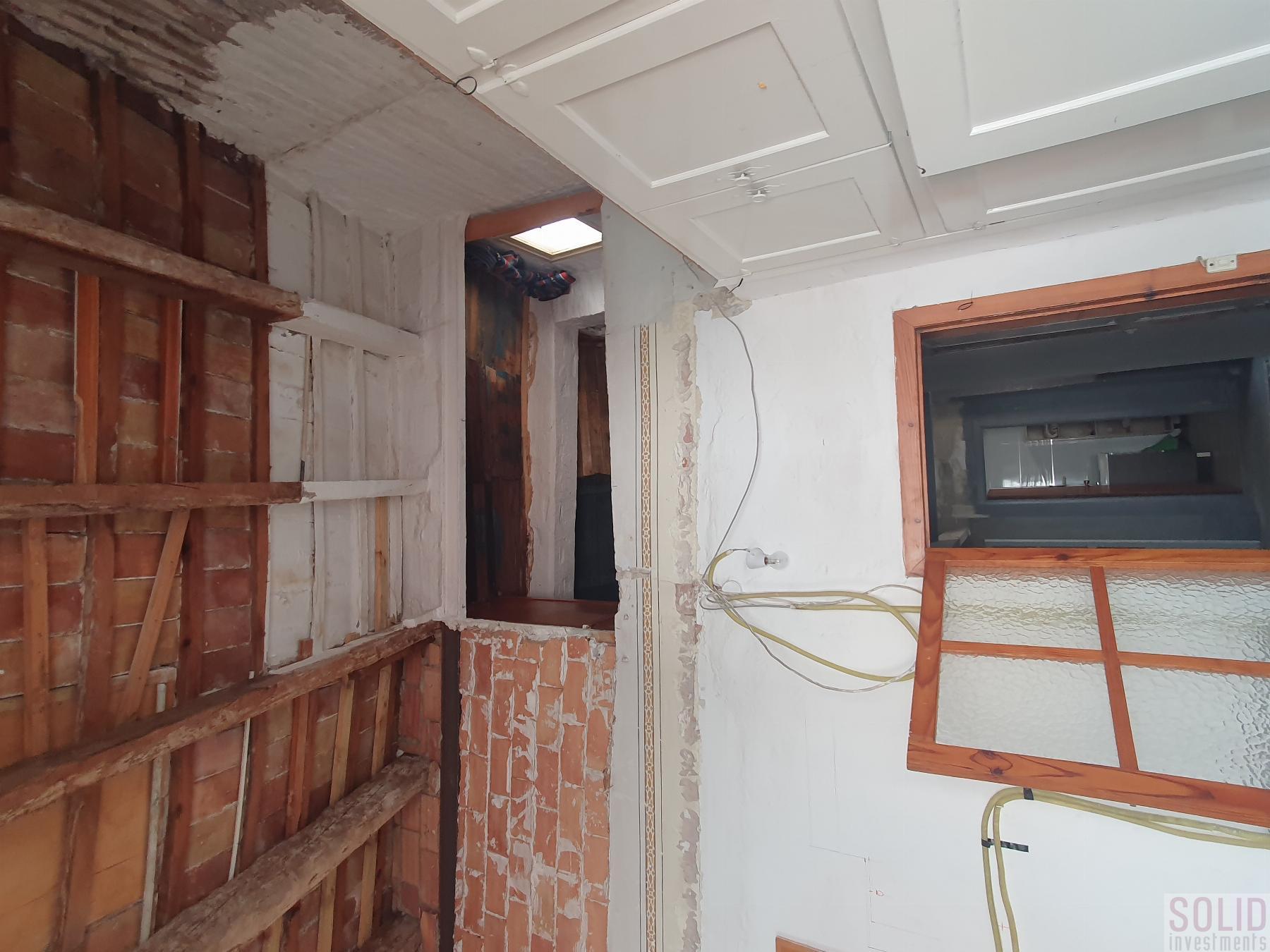 For sale of house in Valencia