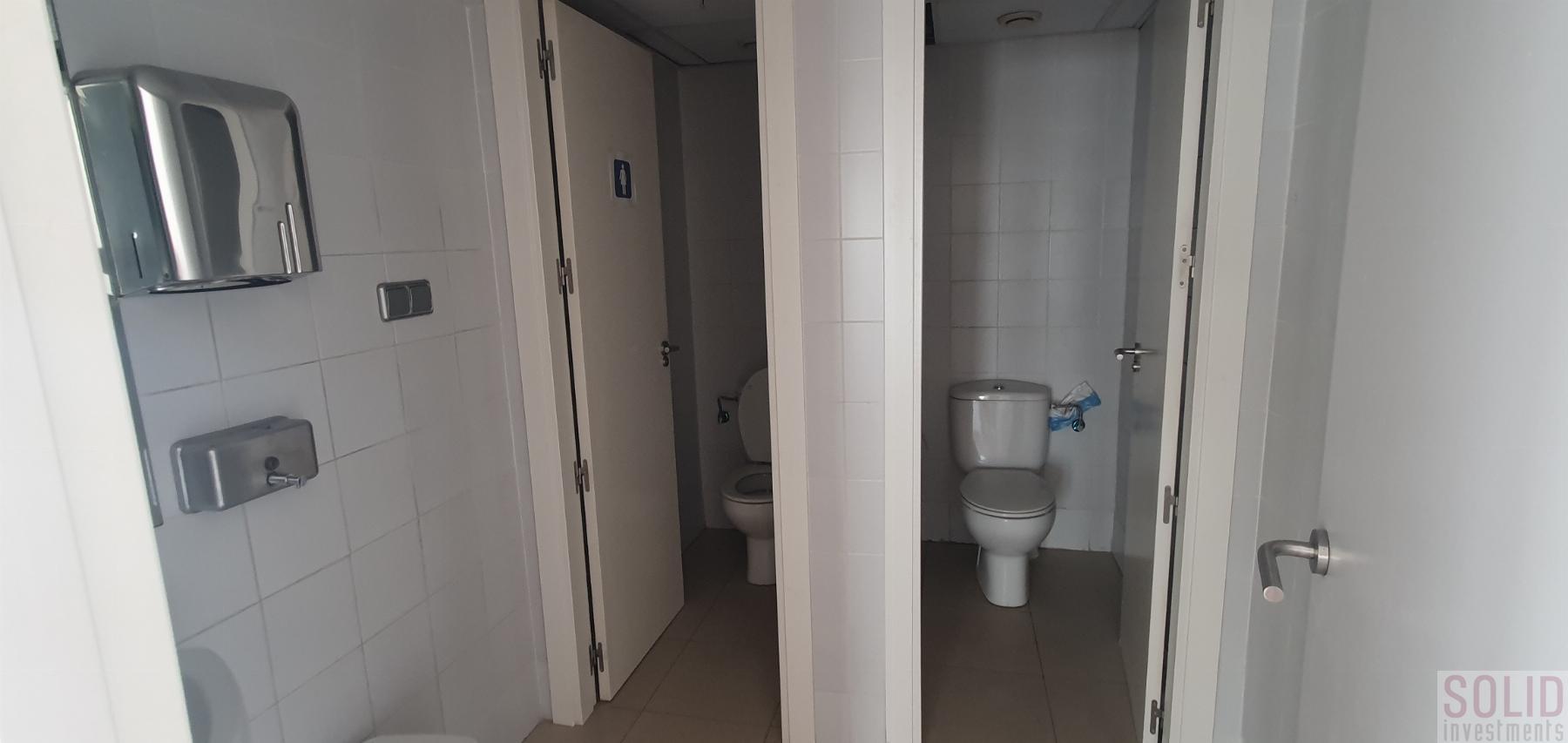 For rent of office in Valencia