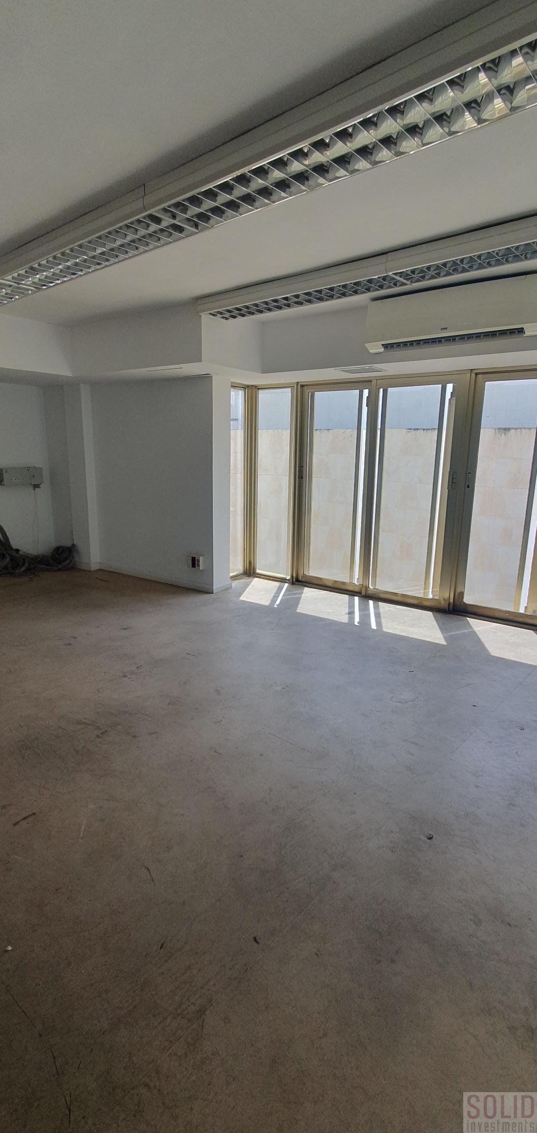 For rent of office in Valencia