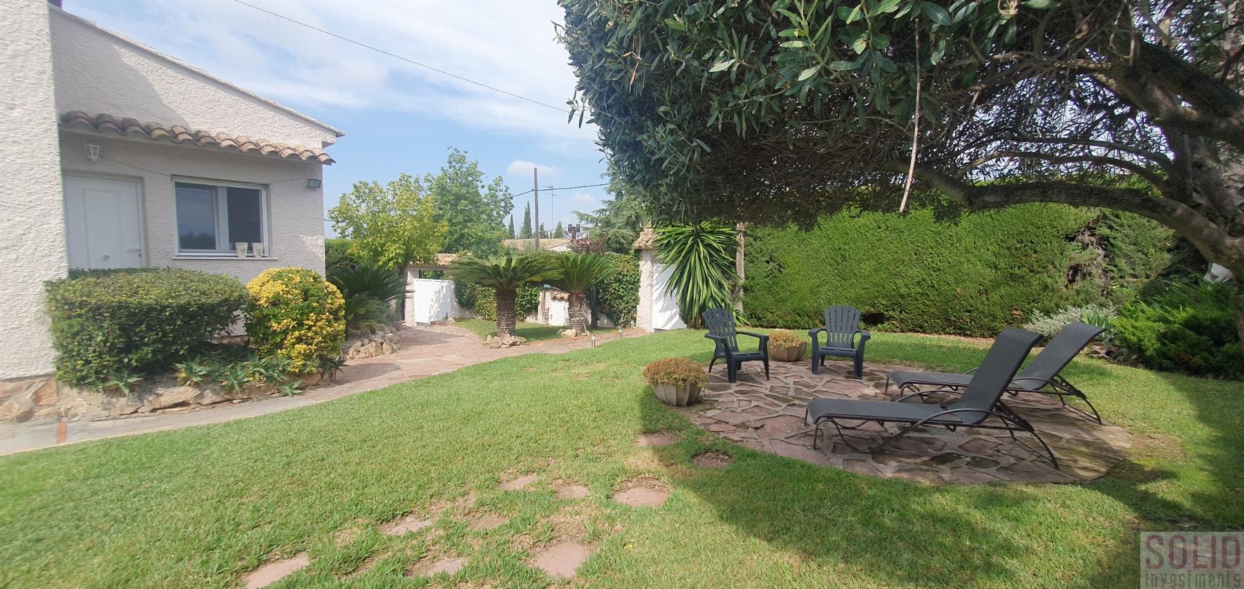 For rent of villa in Valencia