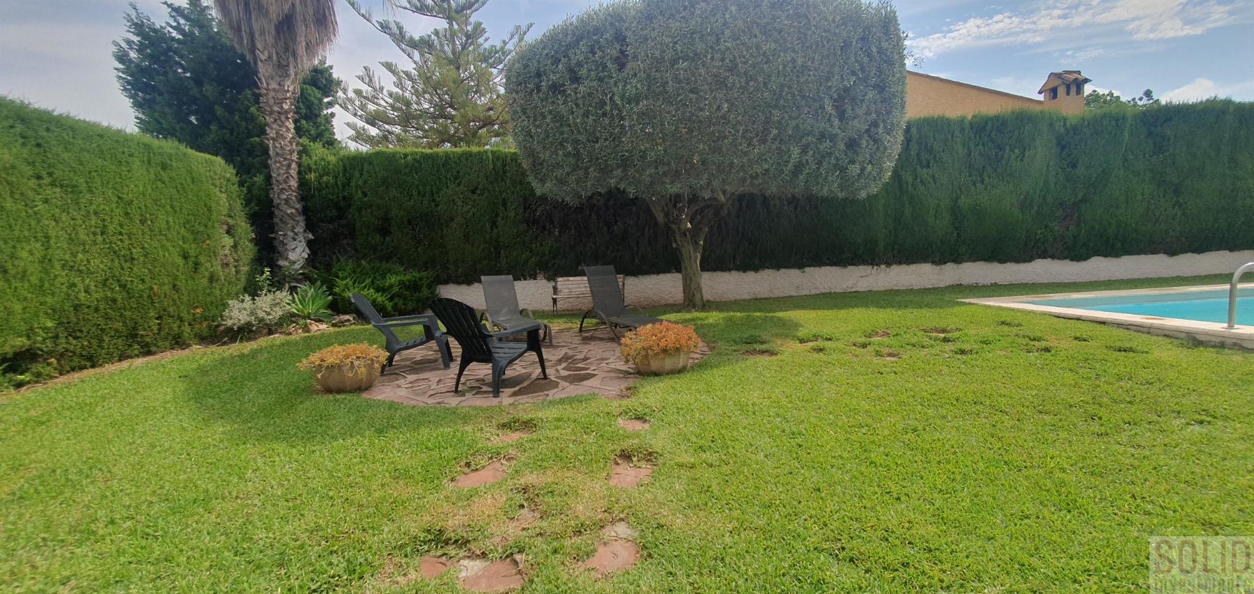 For rent of villa in Valencia