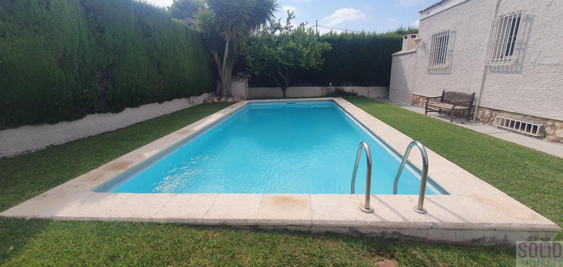 For rent of villa in Valencia
