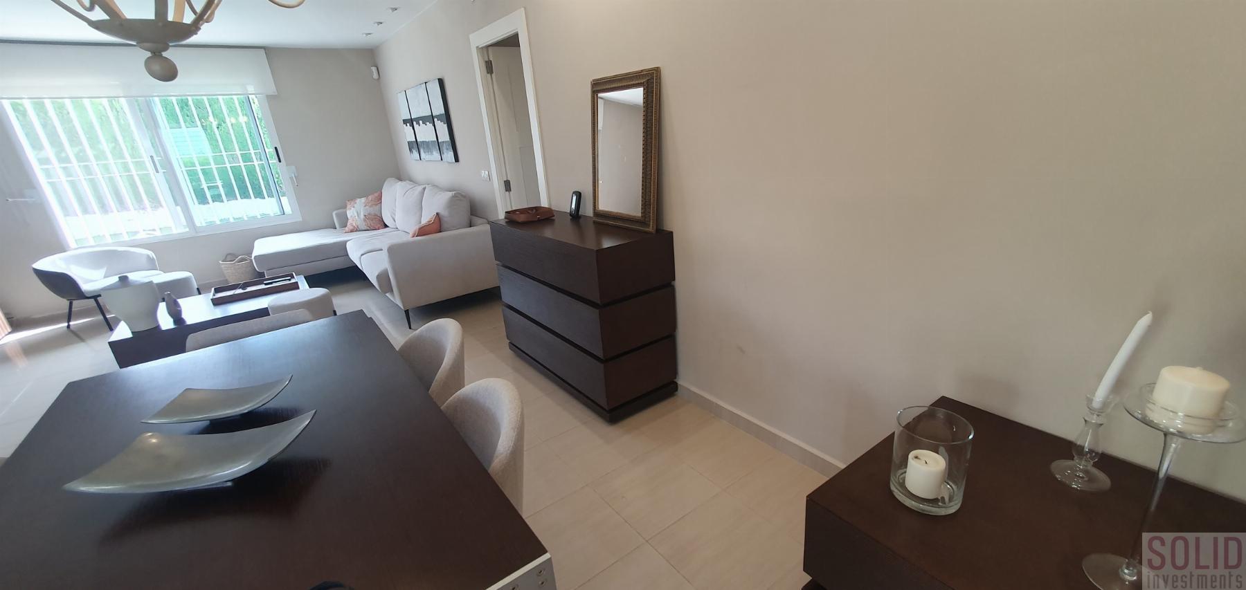 For rent of villa in Valencia