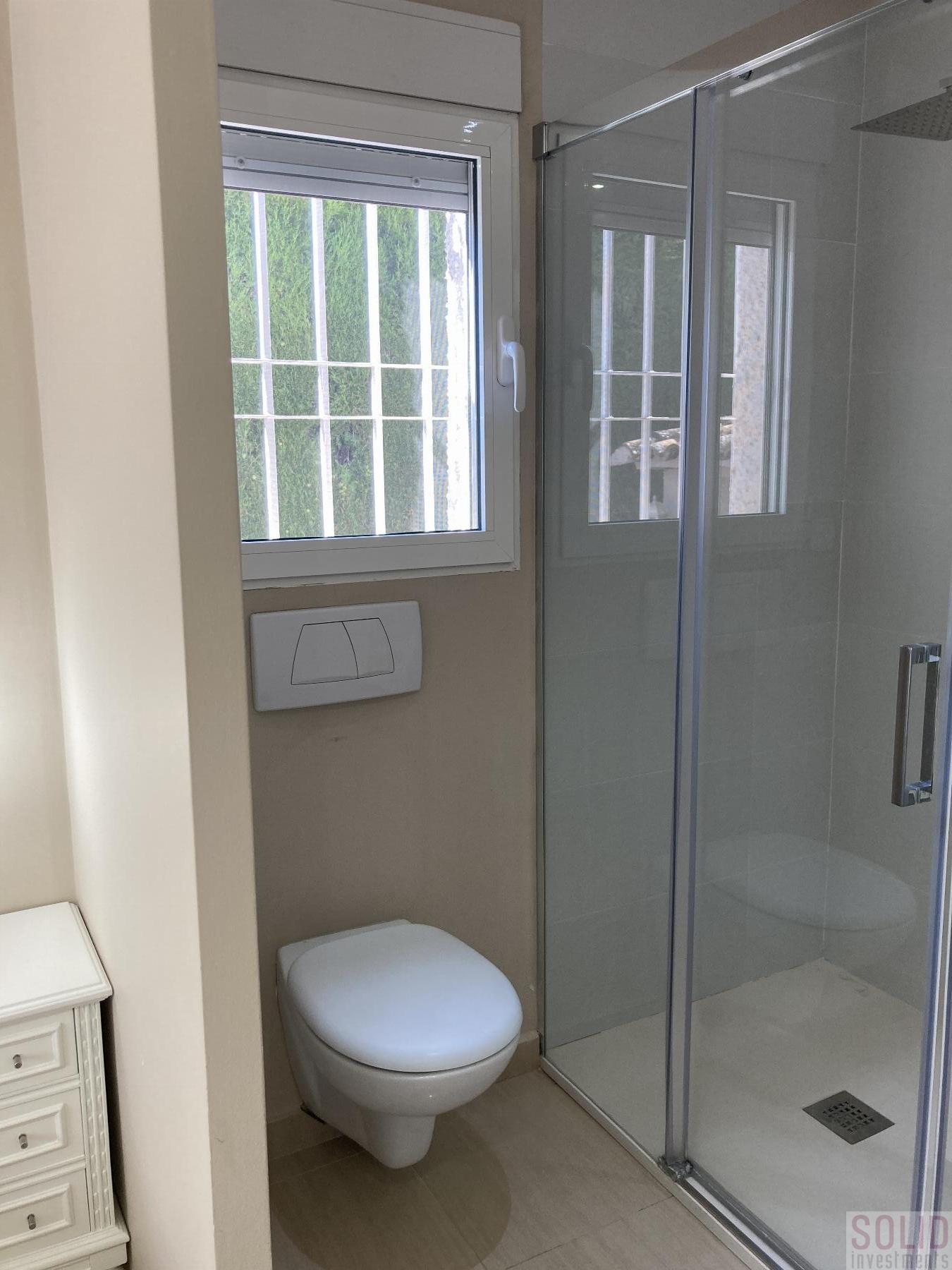 For rent of villa in Valencia