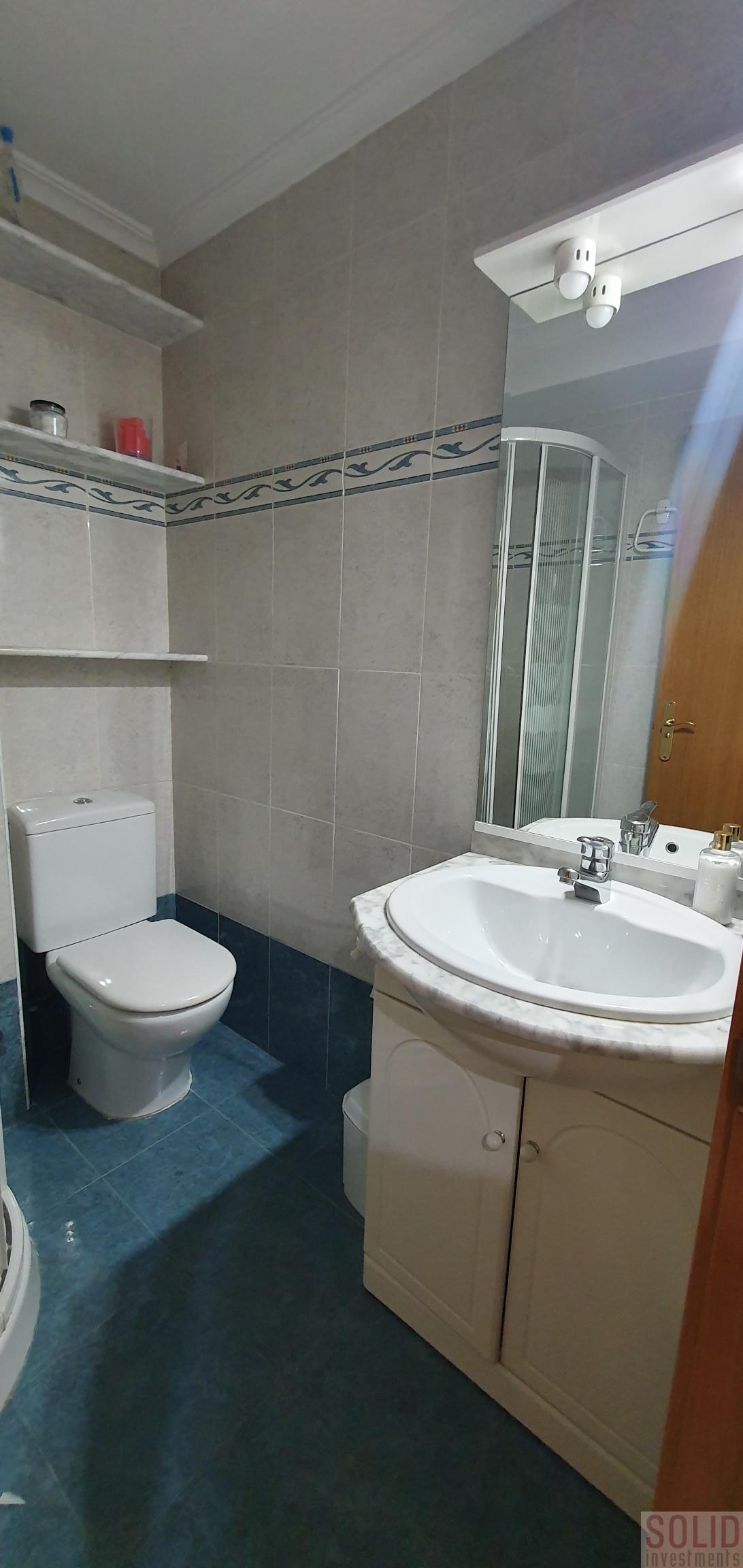 For sale of flat in Valencia