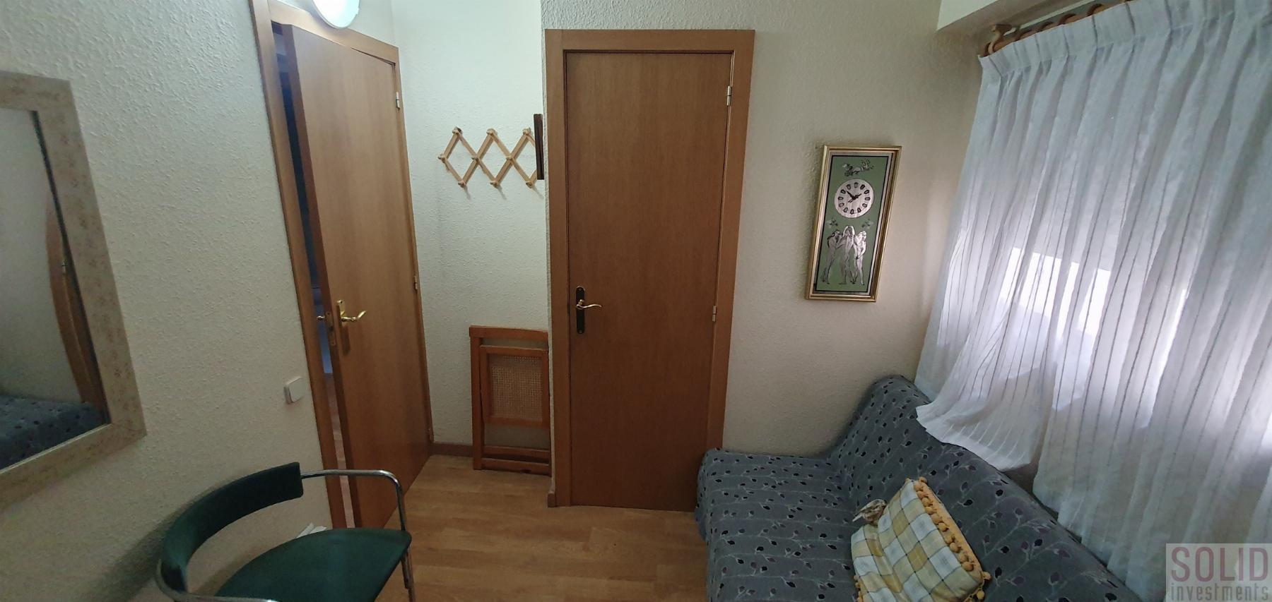 For sale of flat in Valencia