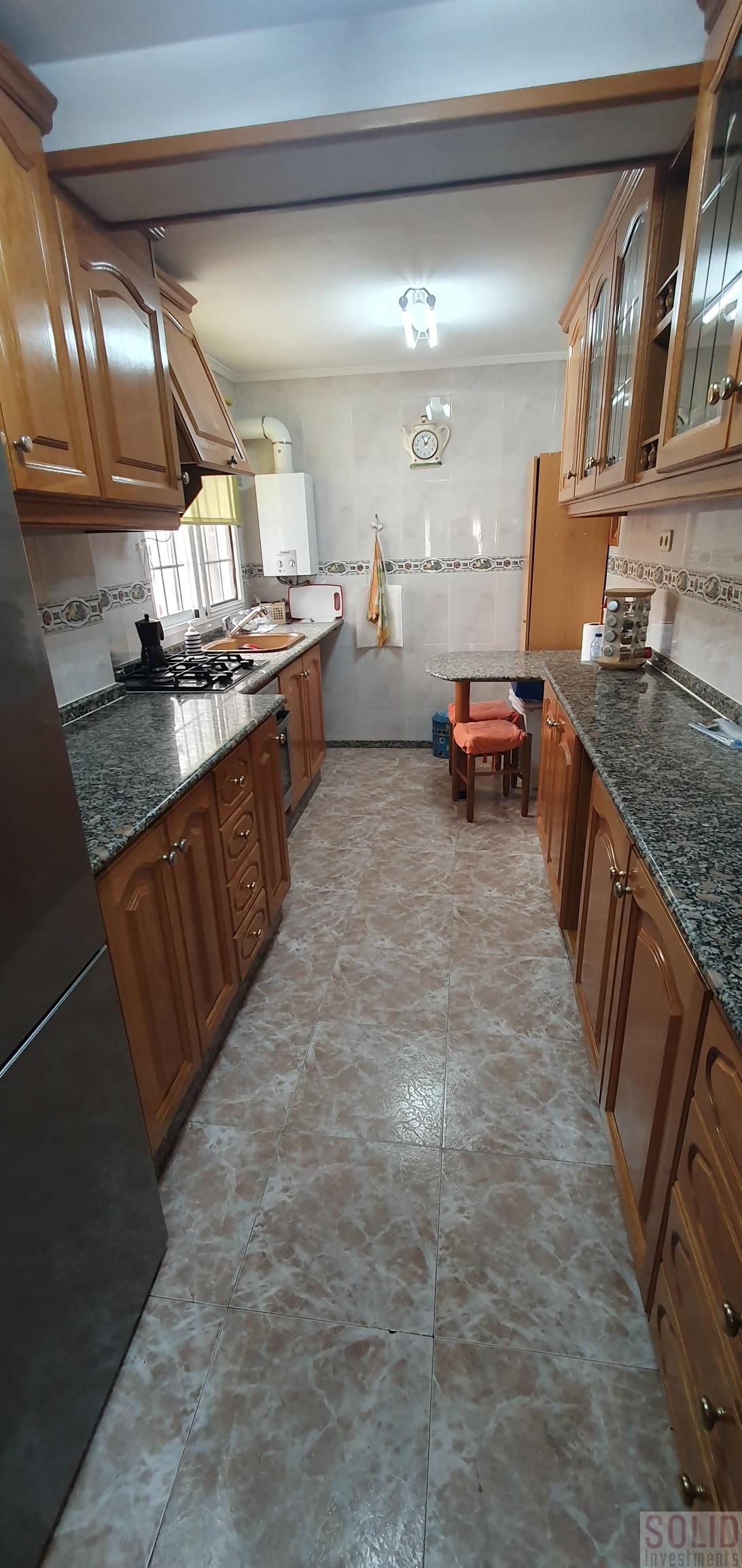 For sale of flat in Valencia