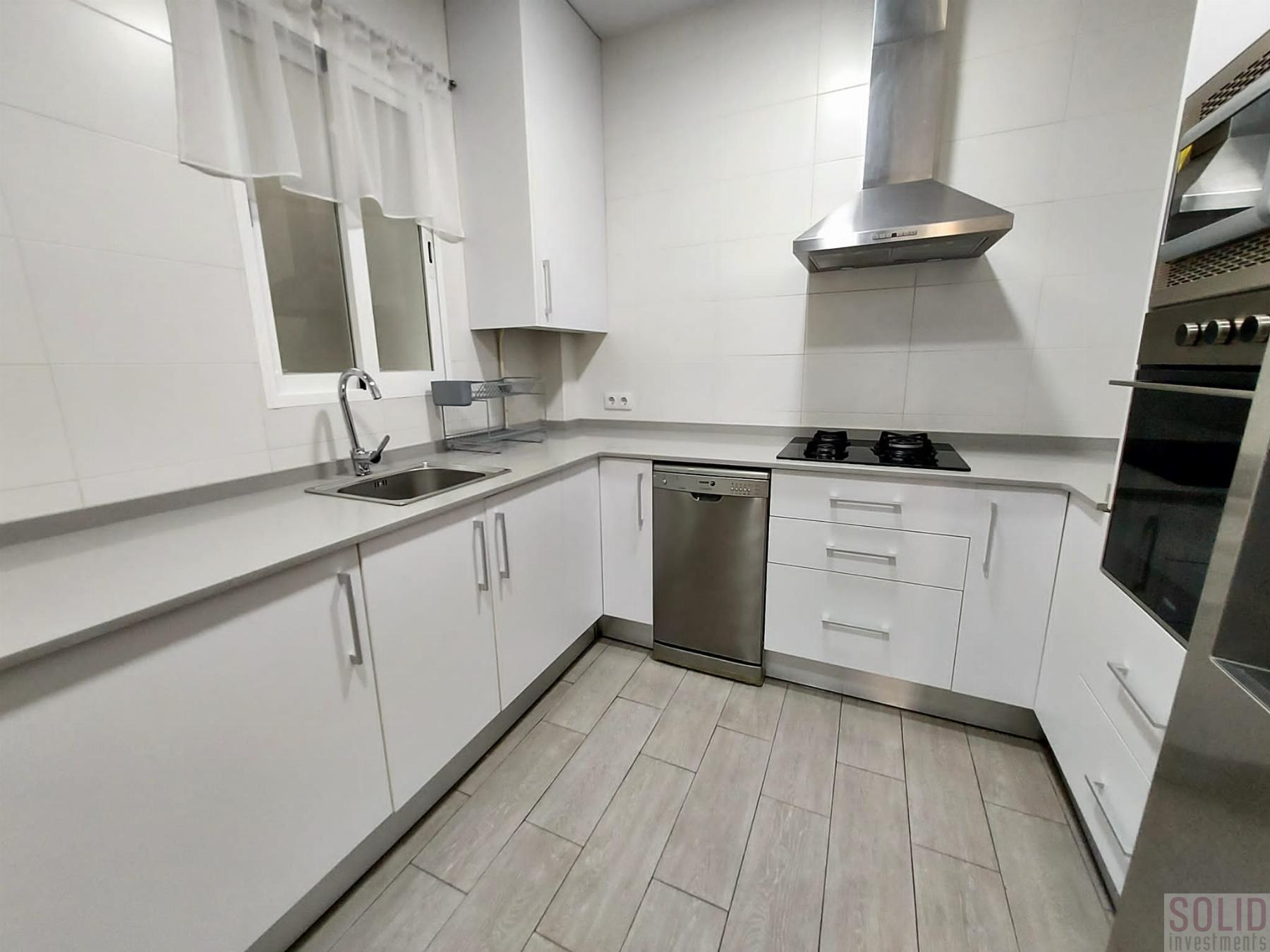 For sale of flat in Valencia