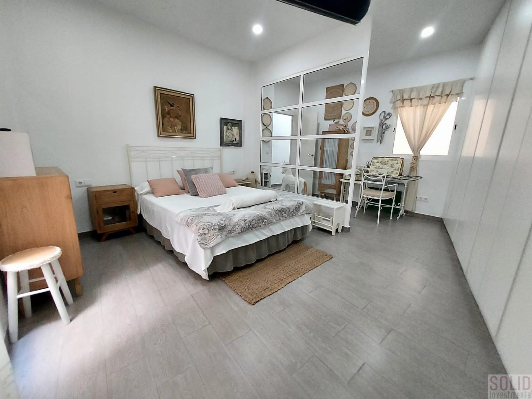 For sale of flat in Valencia