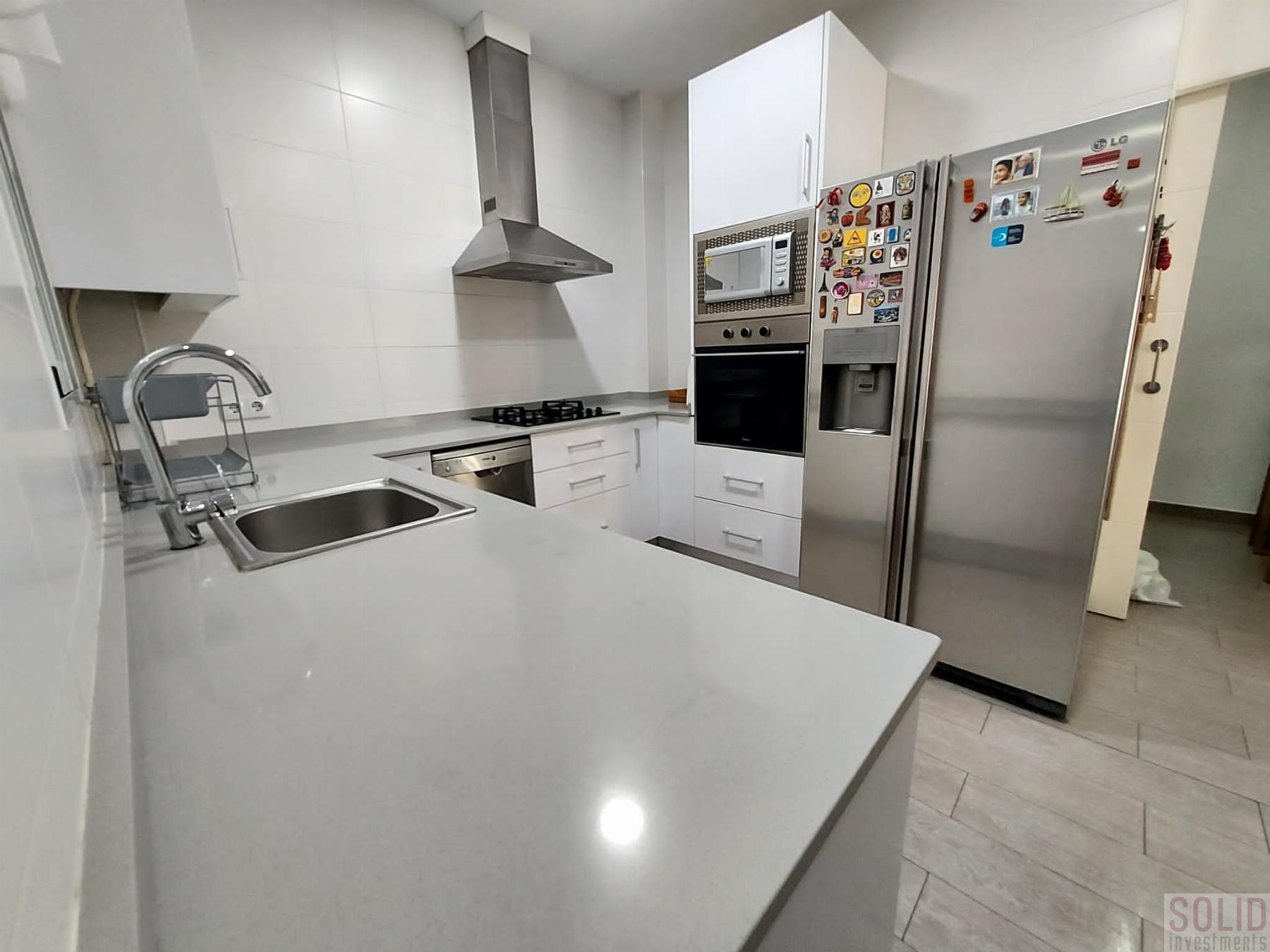 For sale of flat in Valencia