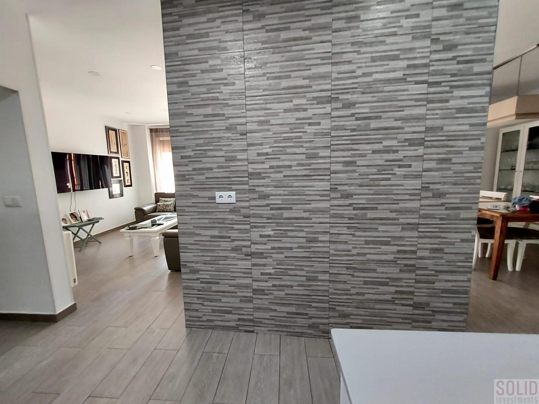For sale of flat in Valencia