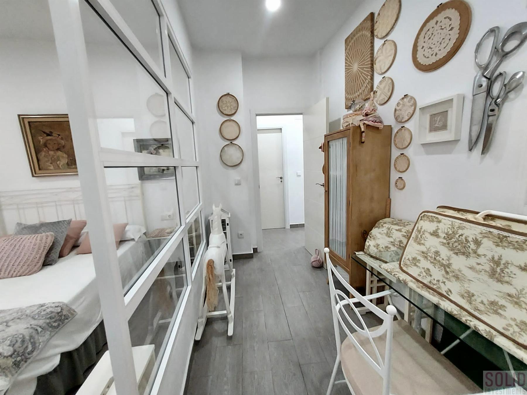For sale of flat in Valencia