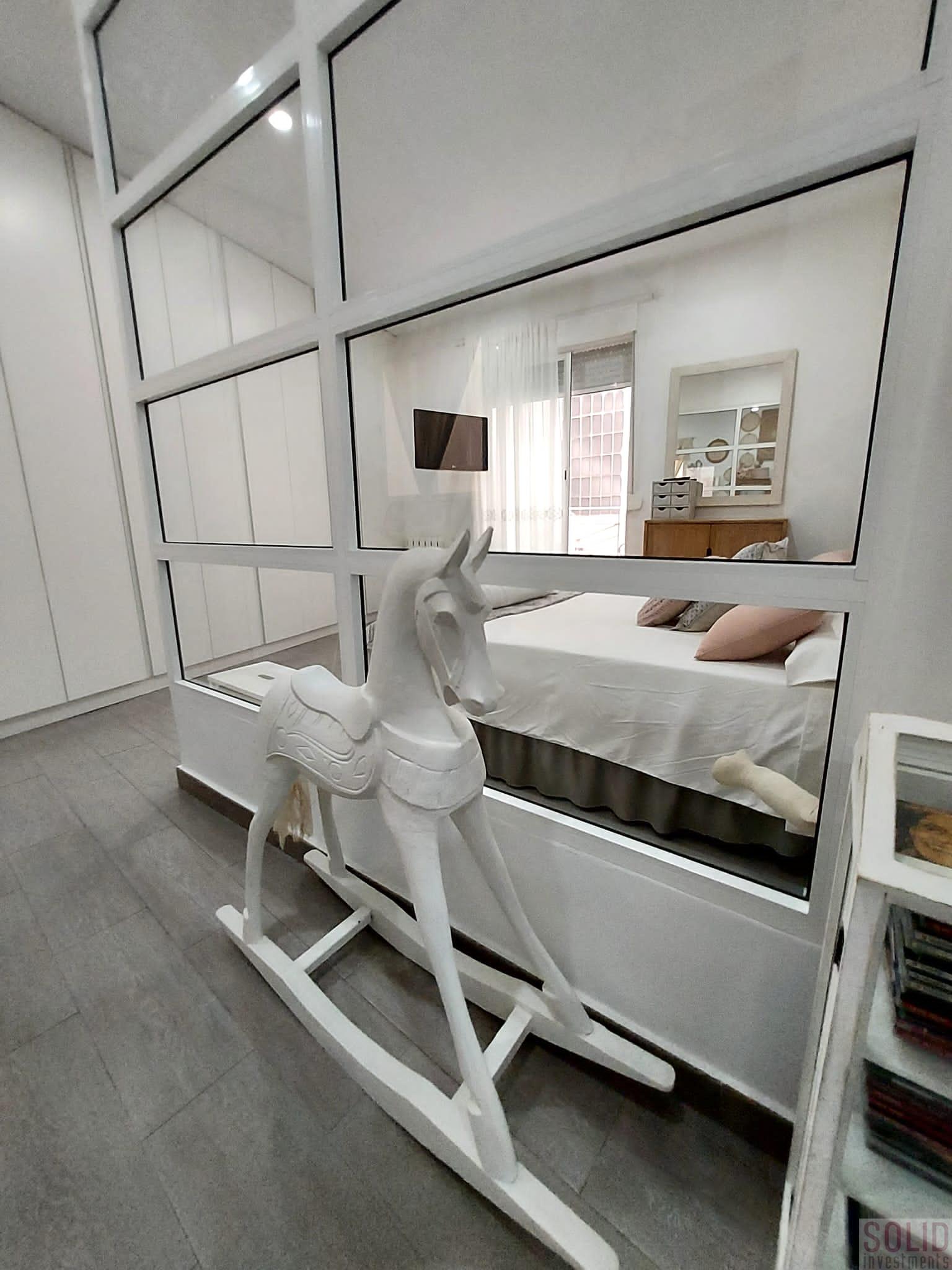 For sale of flat in Valencia