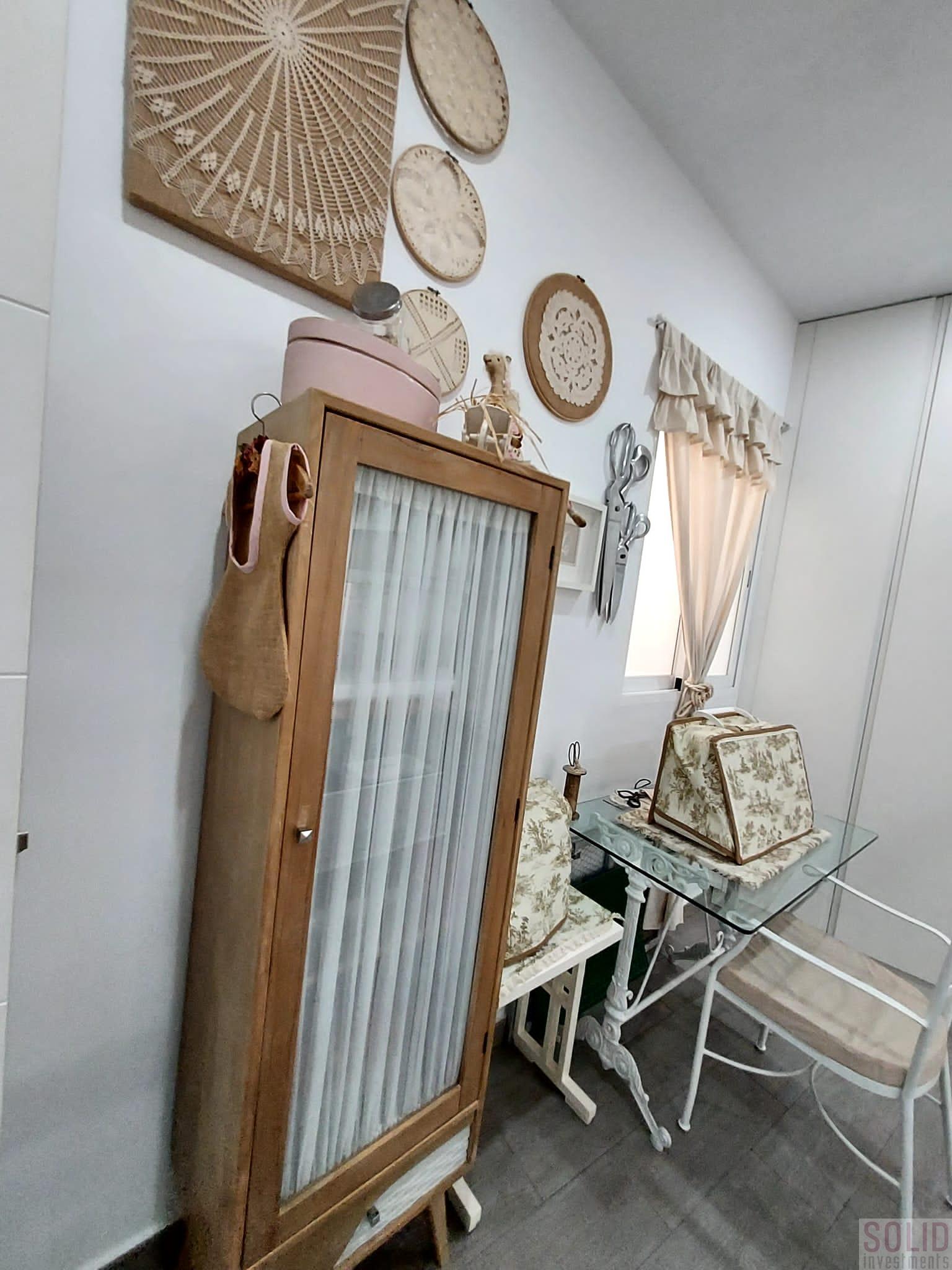 For sale of flat in Valencia