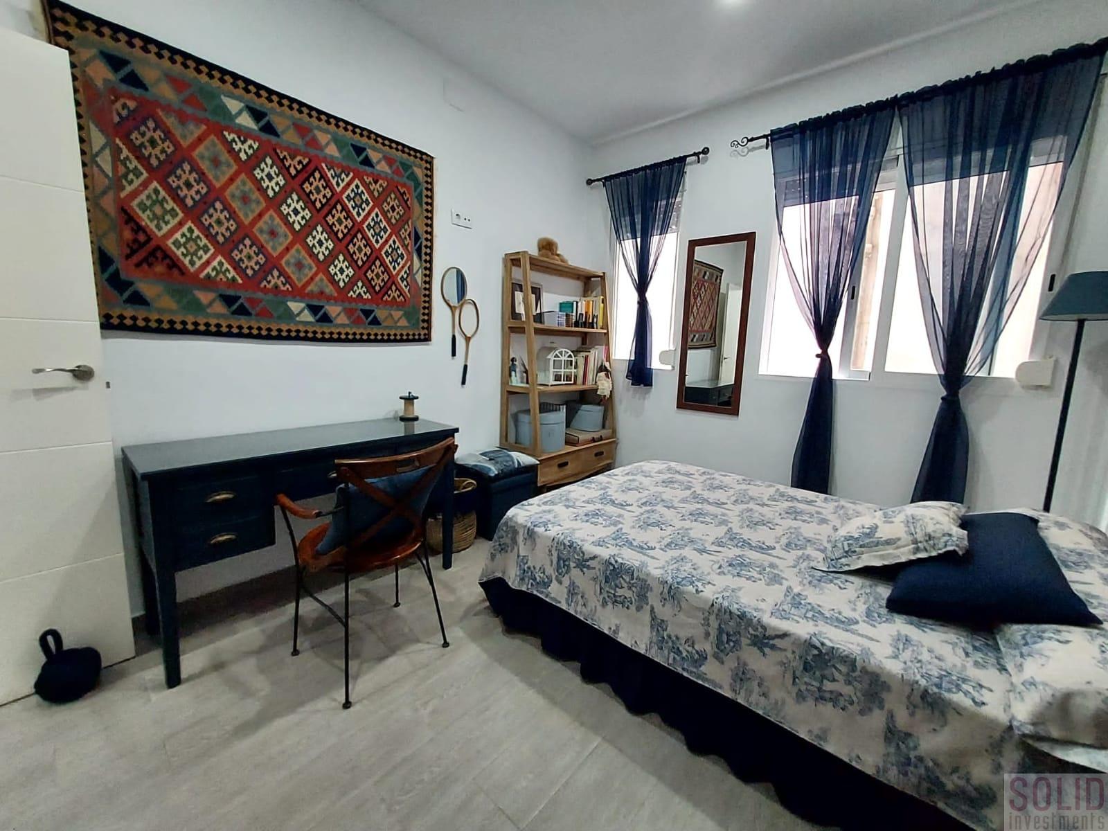 For sale of flat in Valencia
