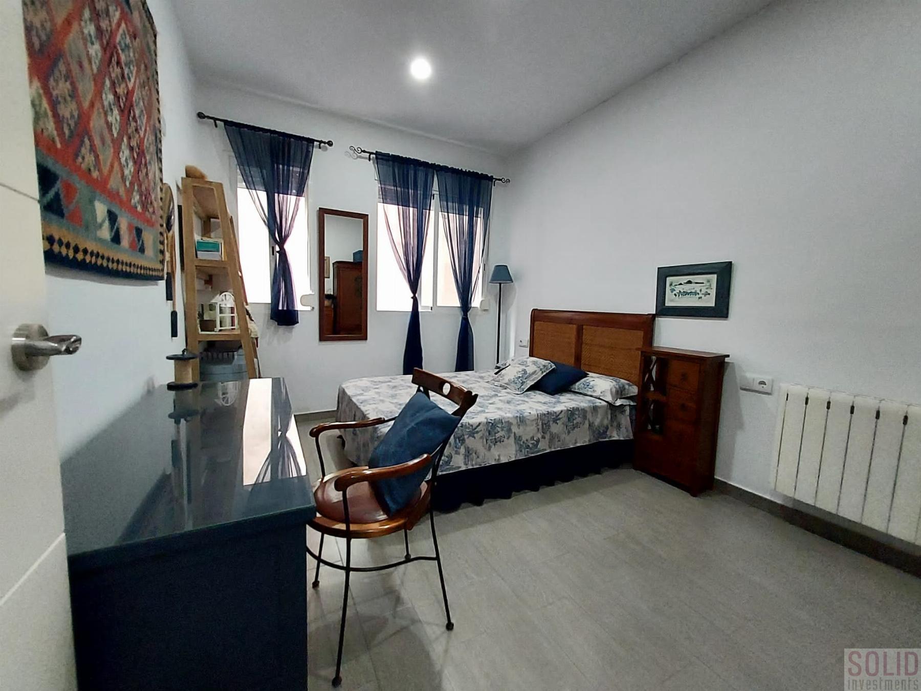For sale of flat in Valencia