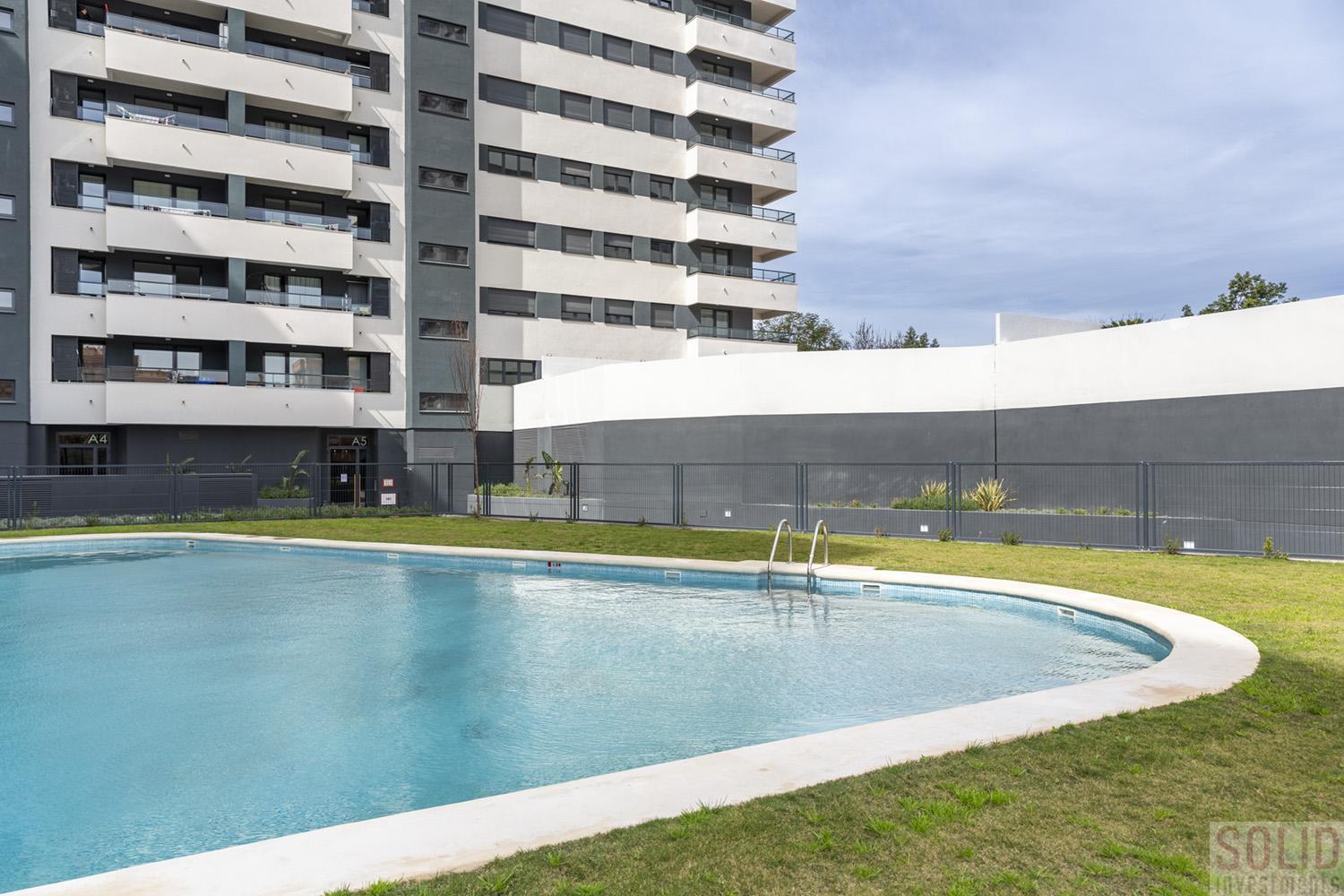 For sale of new build in Valencia