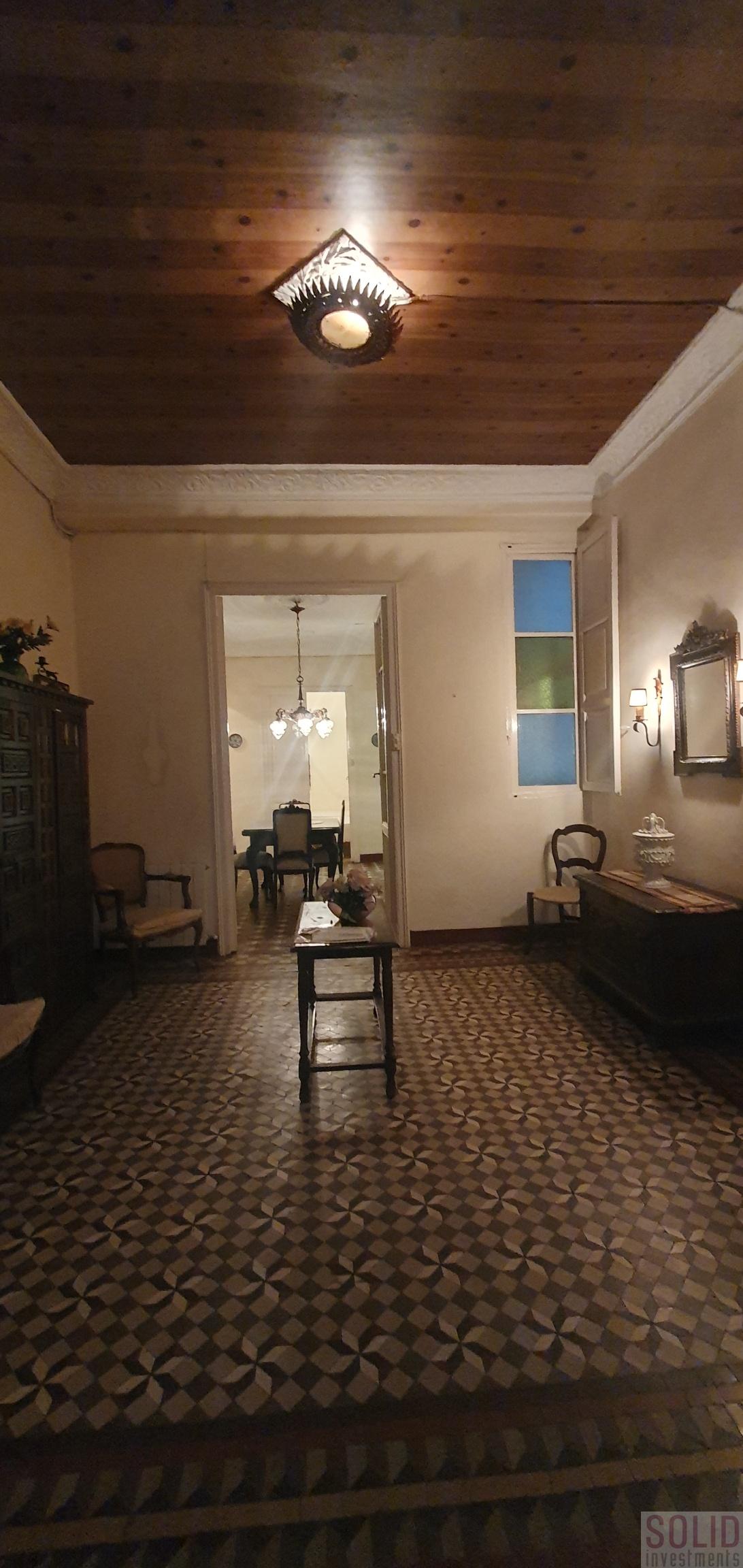 For sale of flat in Valencia