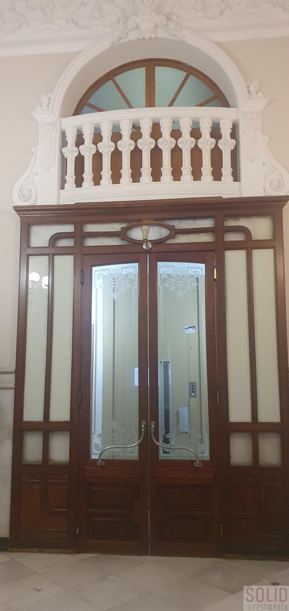 For sale of flat in Valencia