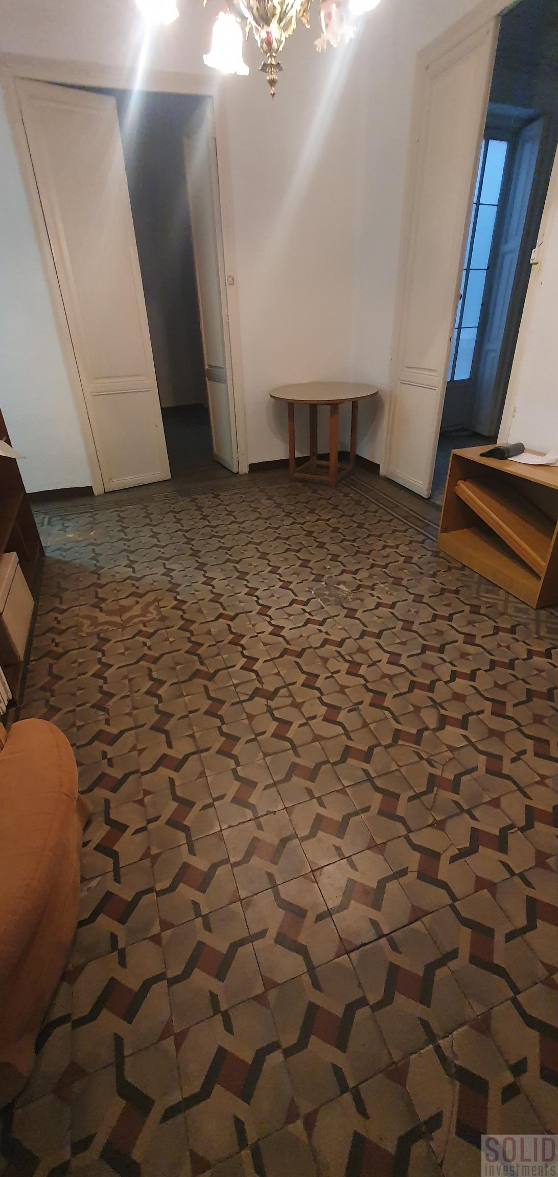 For sale of flat in Valencia