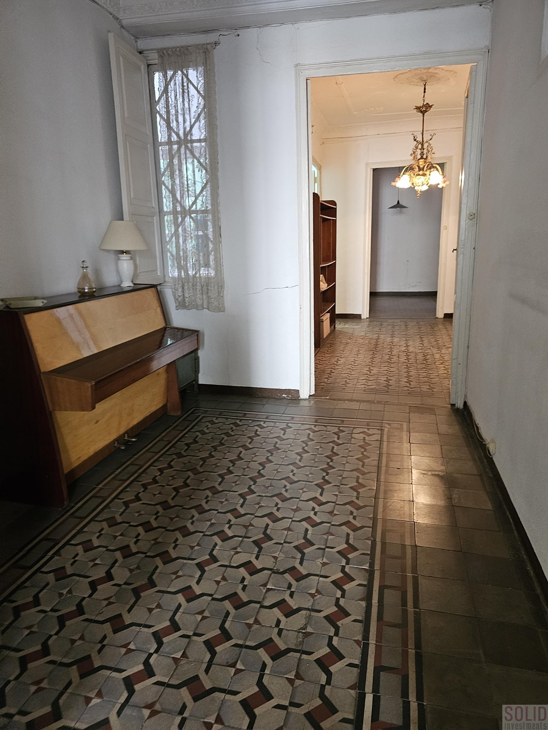 For sale of flat in Valencia