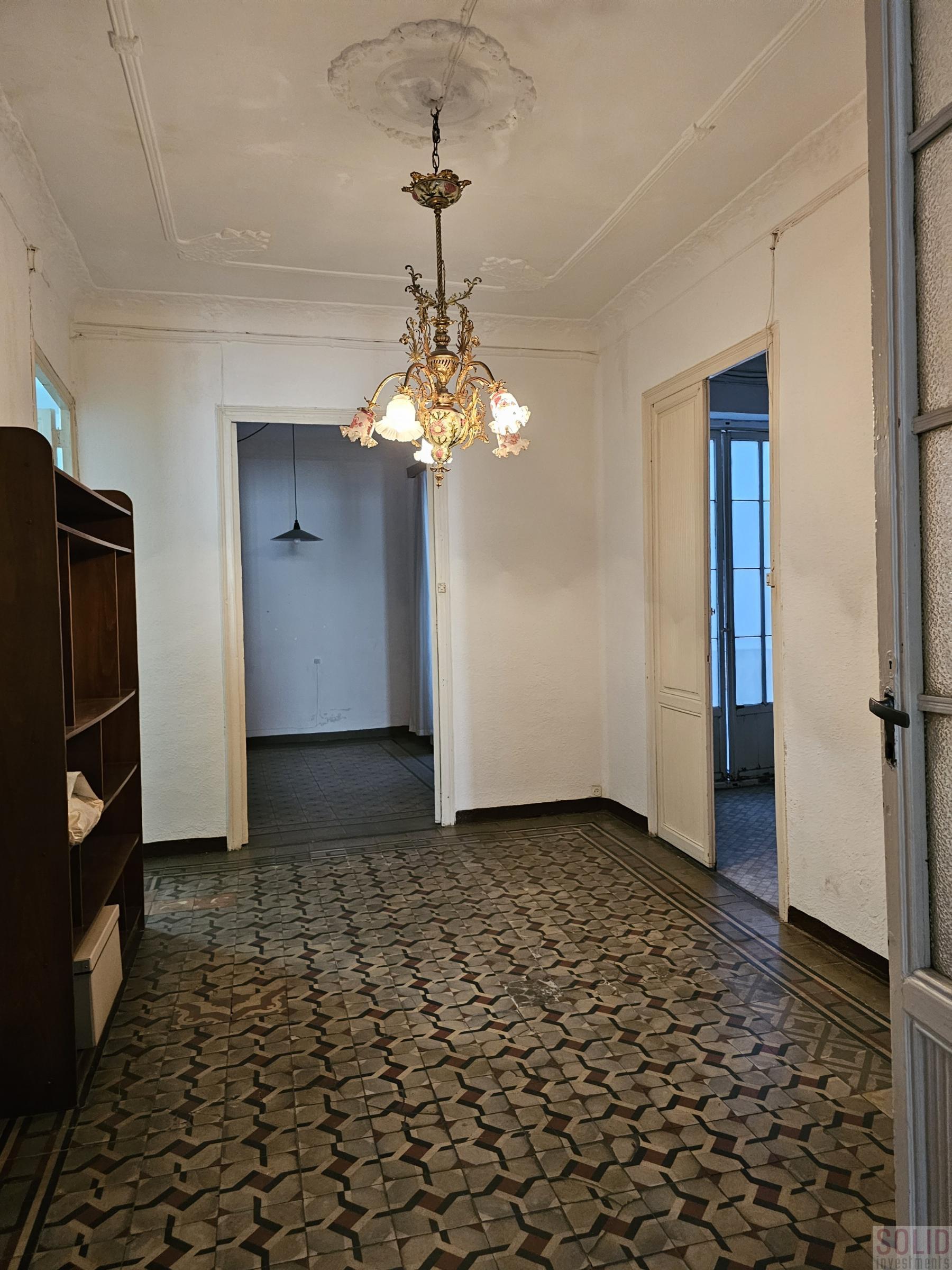 For sale of flat in Valencia