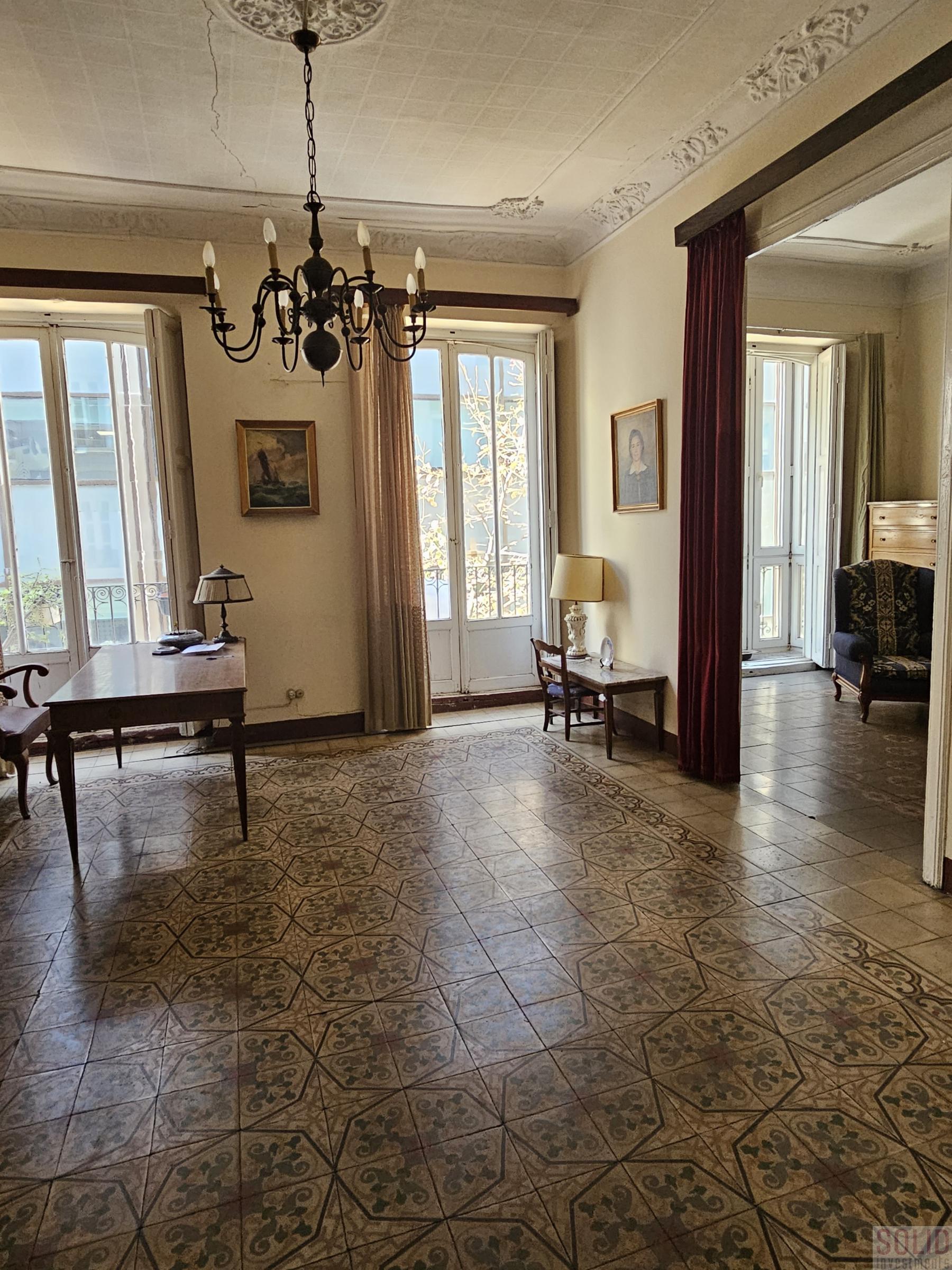 For sale of flat in Valencia