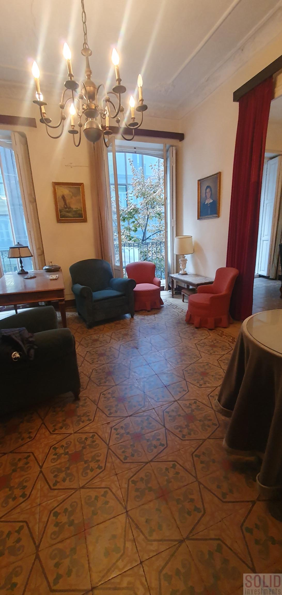 For sale of flat in Valencia