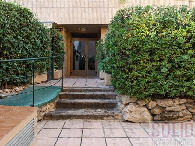 For sale of flat in Valencia