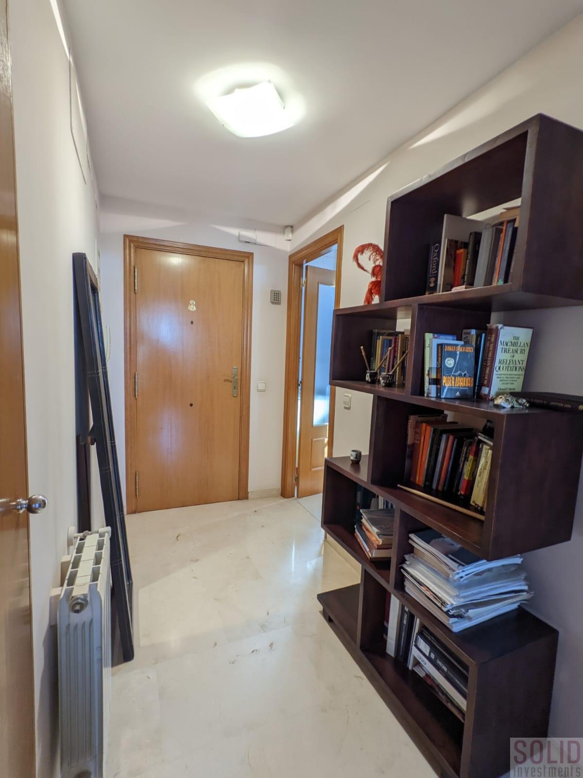 For sale of flat in Valencia