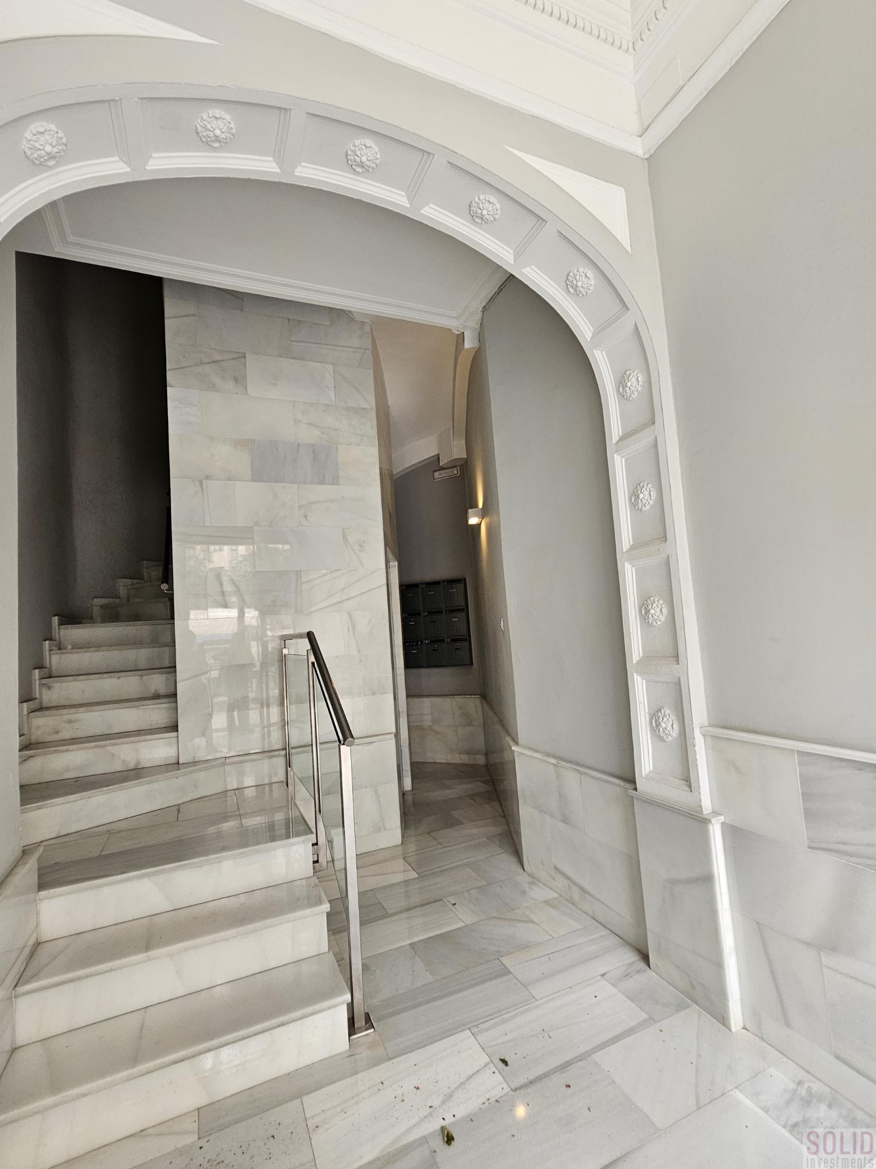 For sale of flat in Valencia